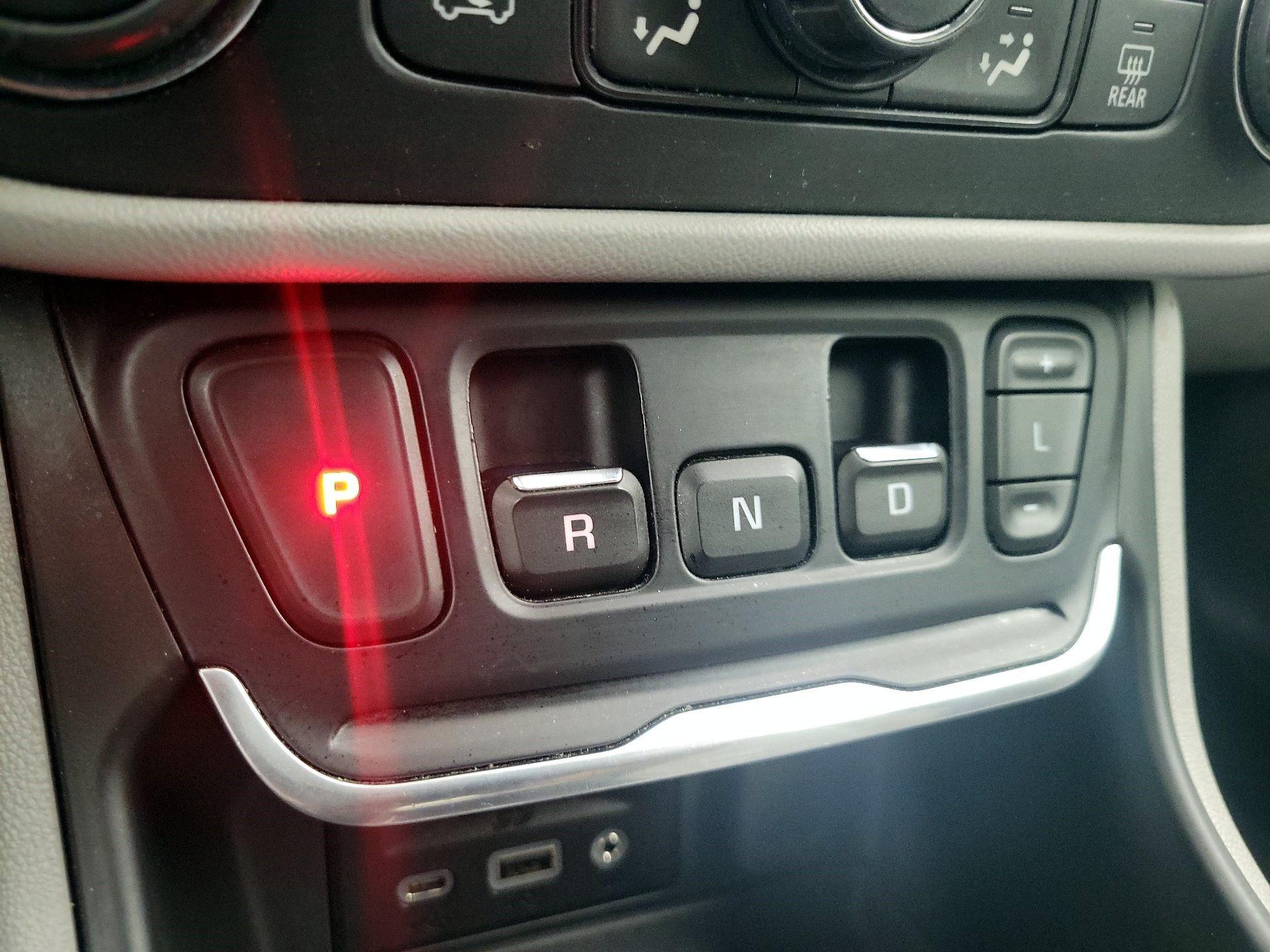 Thumbnail: 2019 GMC Terrain - 18