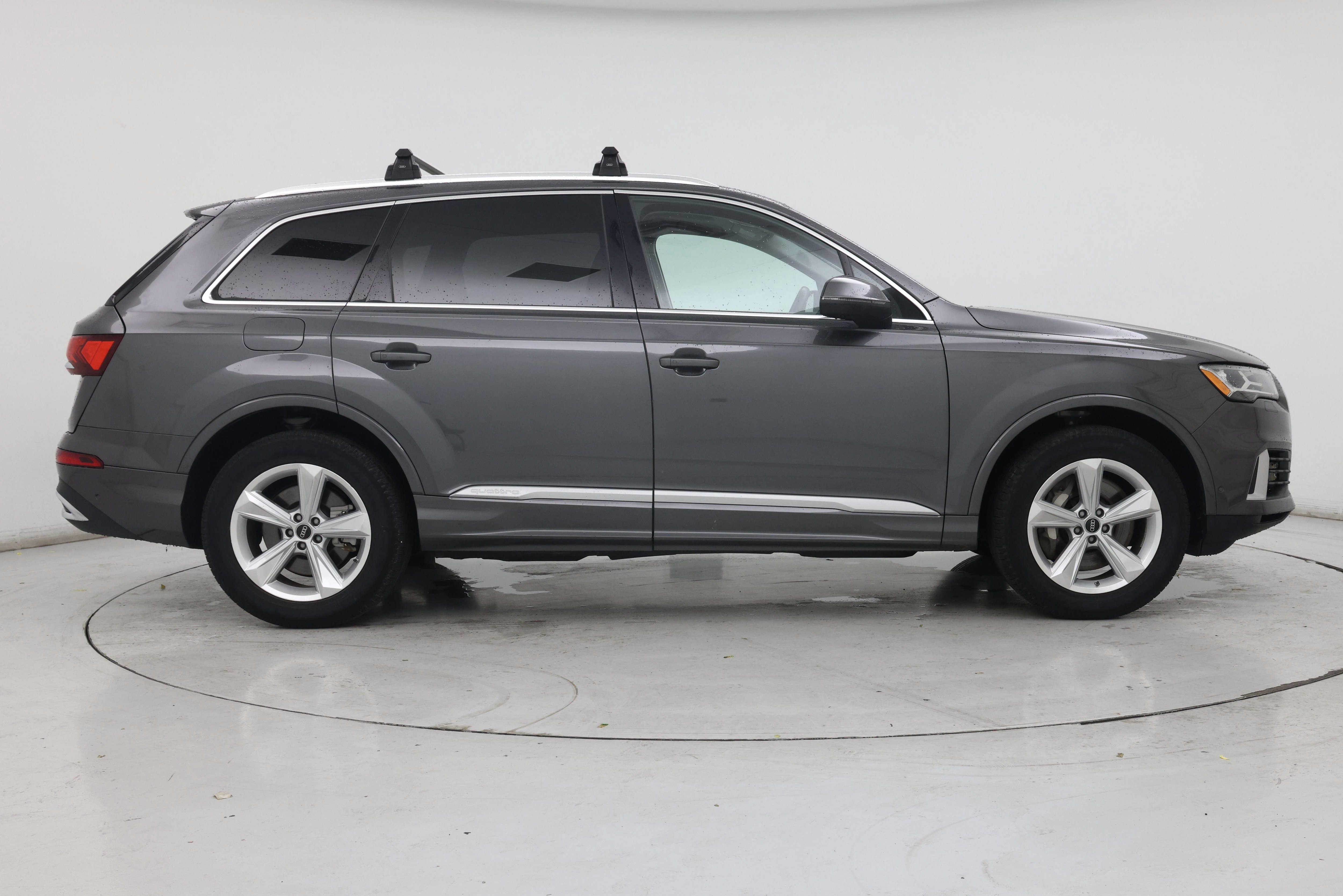 Thumbnail: 2023 Audi Q7 - 7