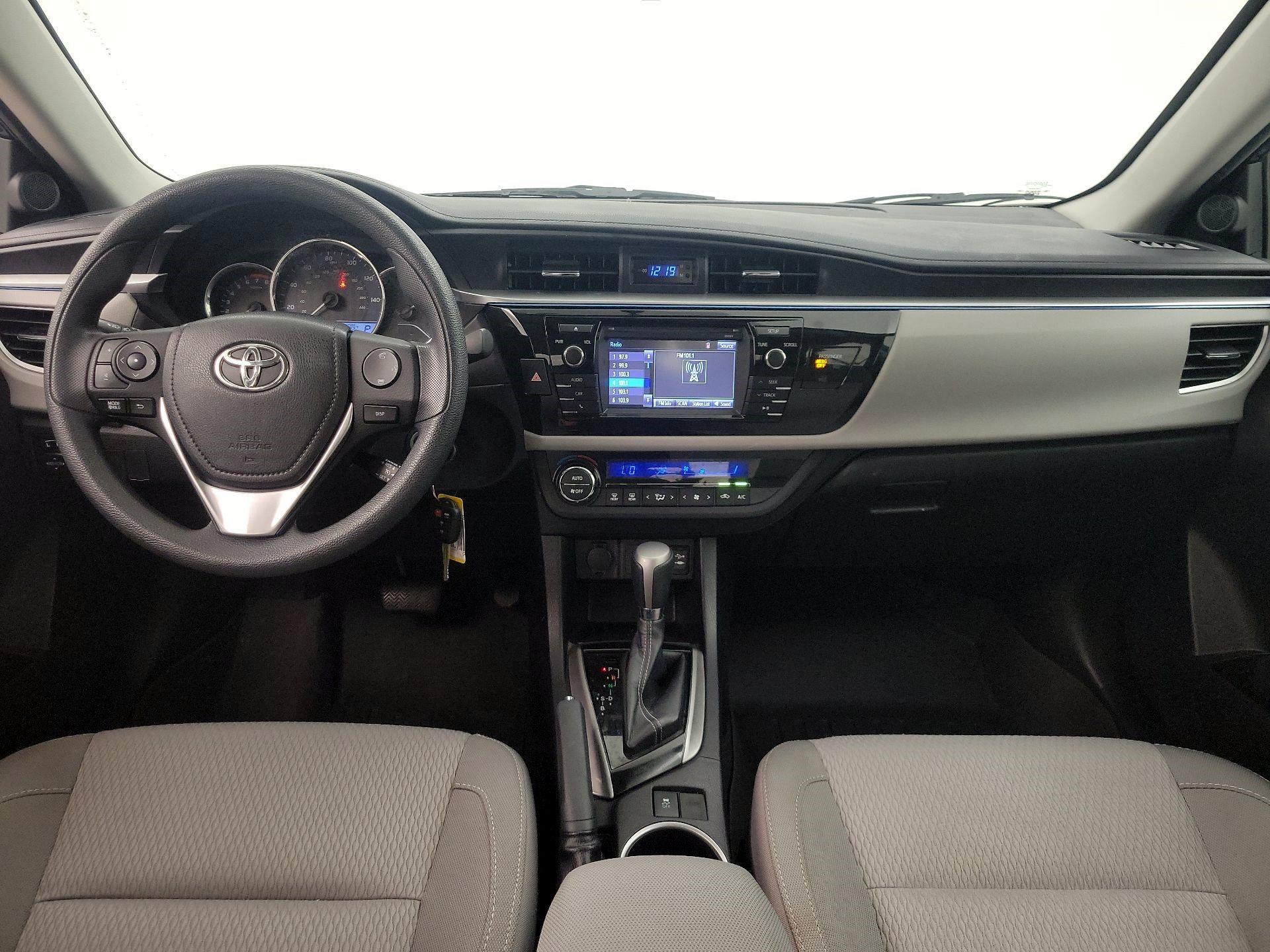 Thumbnail: 2014 Toyota Corolla - 9