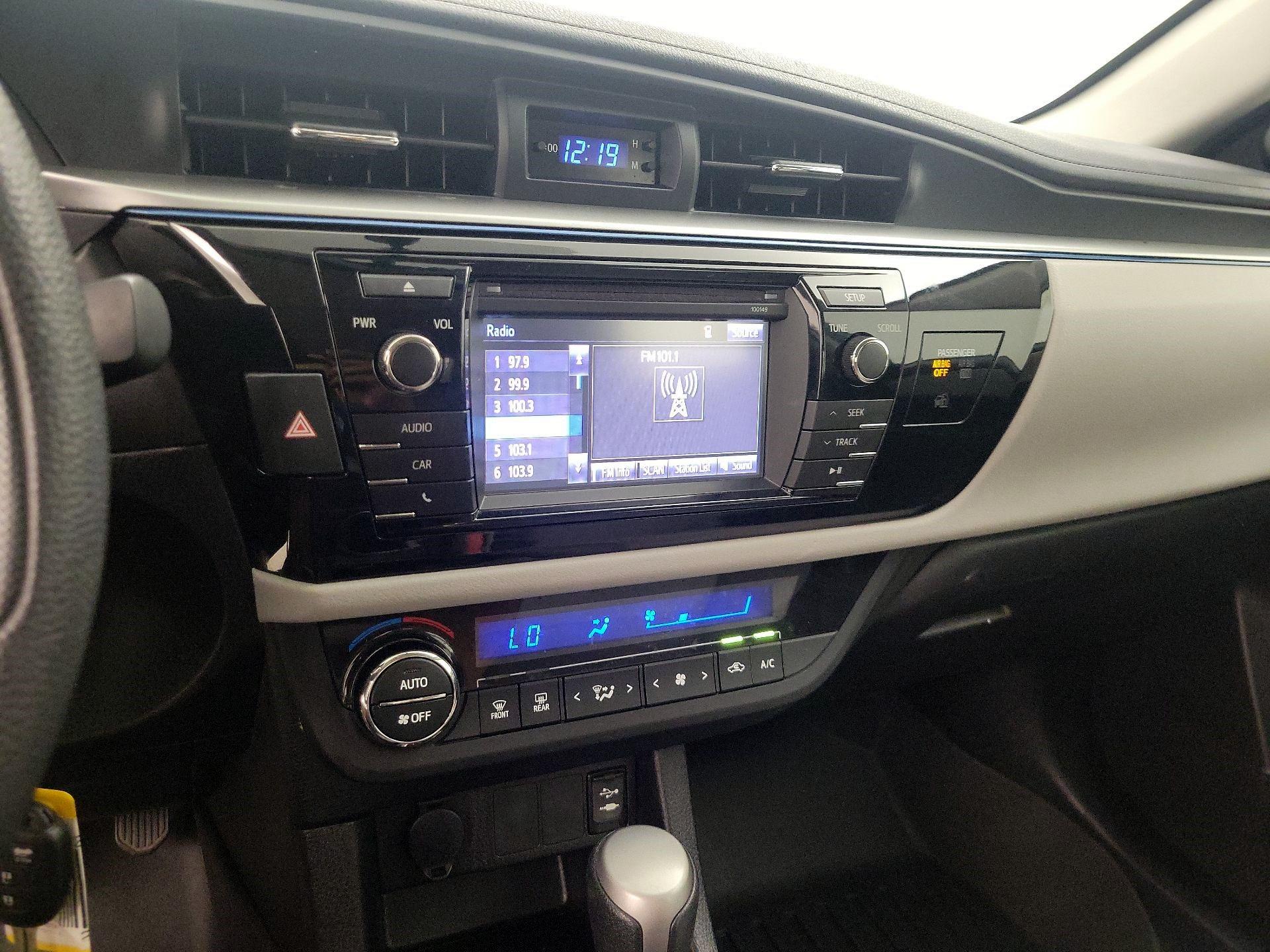Thumbnail: 2014 Toyota Corolla - 15