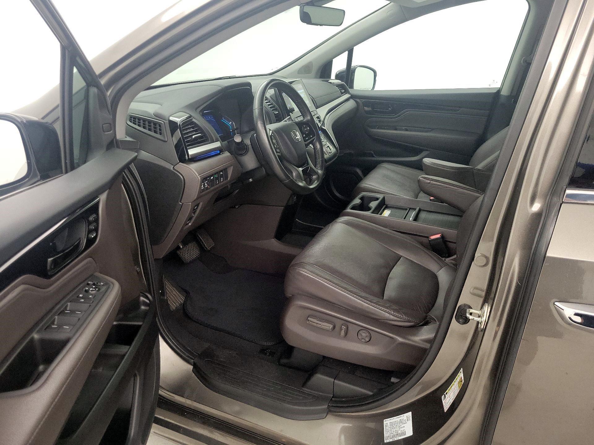 Thumbnail: 2018 Honda Odyssey - 11