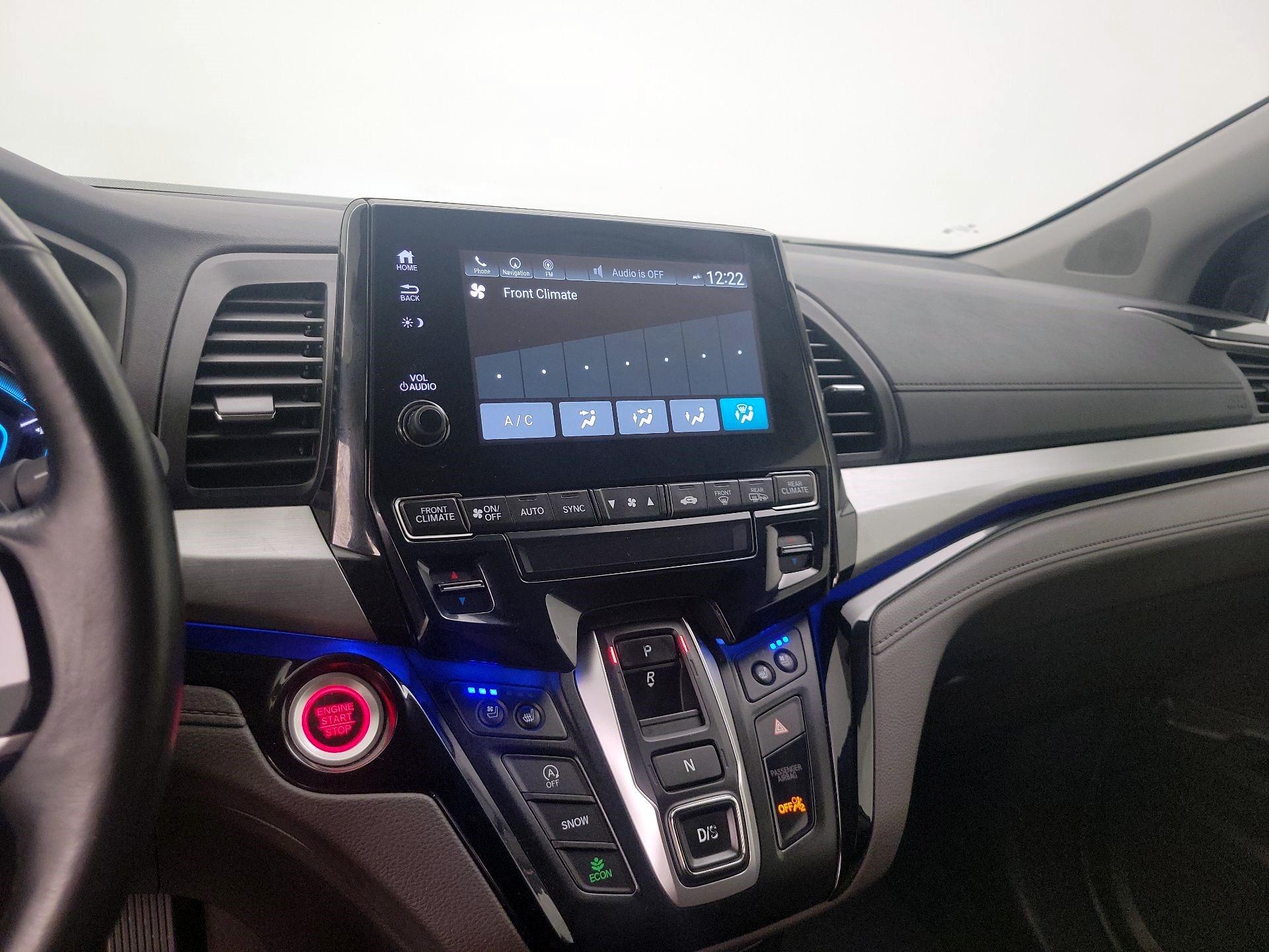 Thumbnail: 2018 Honda Odyssey - 17