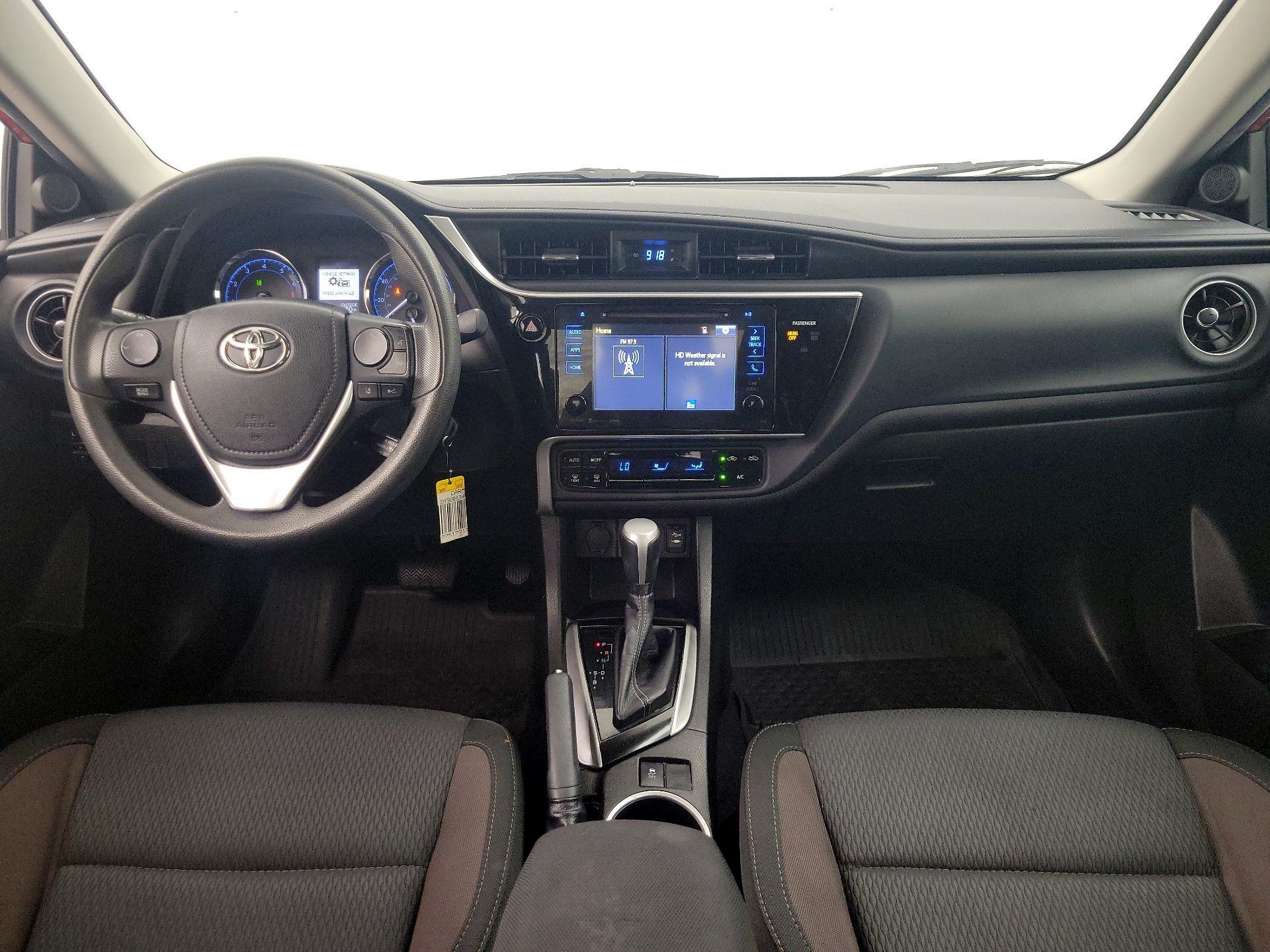 Thumbnail: 2017 Toyota Corolla - 9