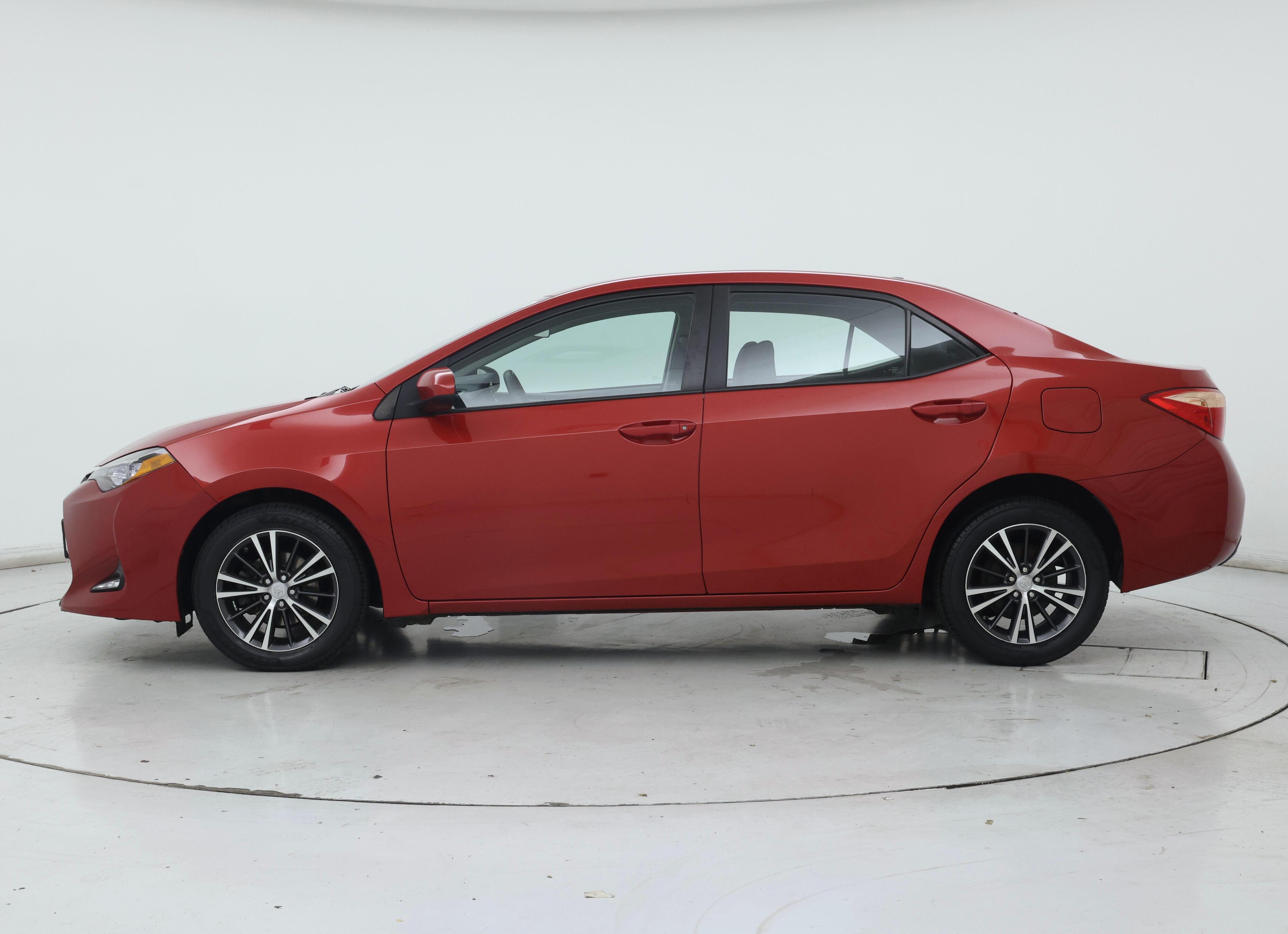 Thumbnail: 2017 Toyota Corolla - 3