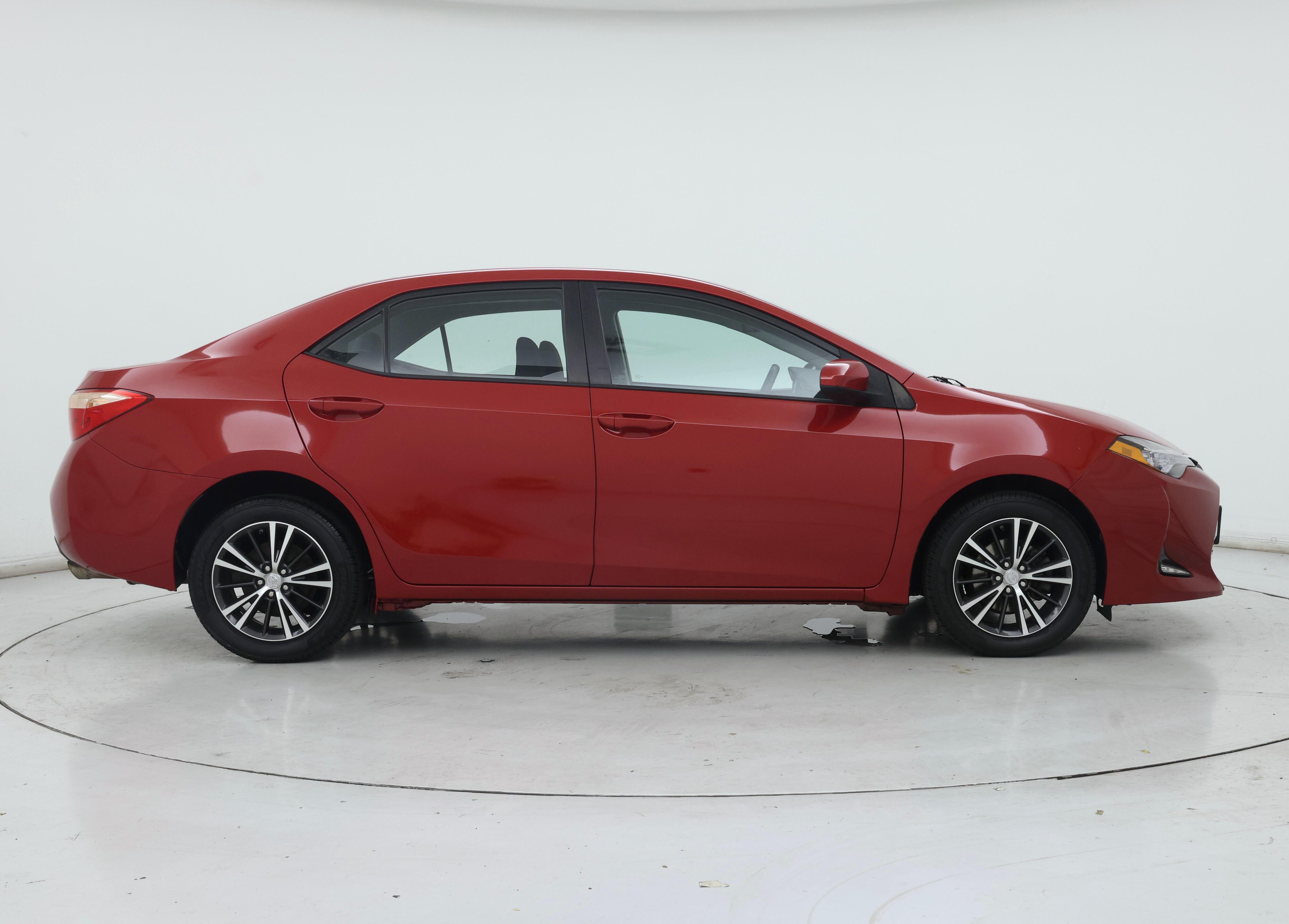 Thumbnail: 2017 Toyota Corolla - 7