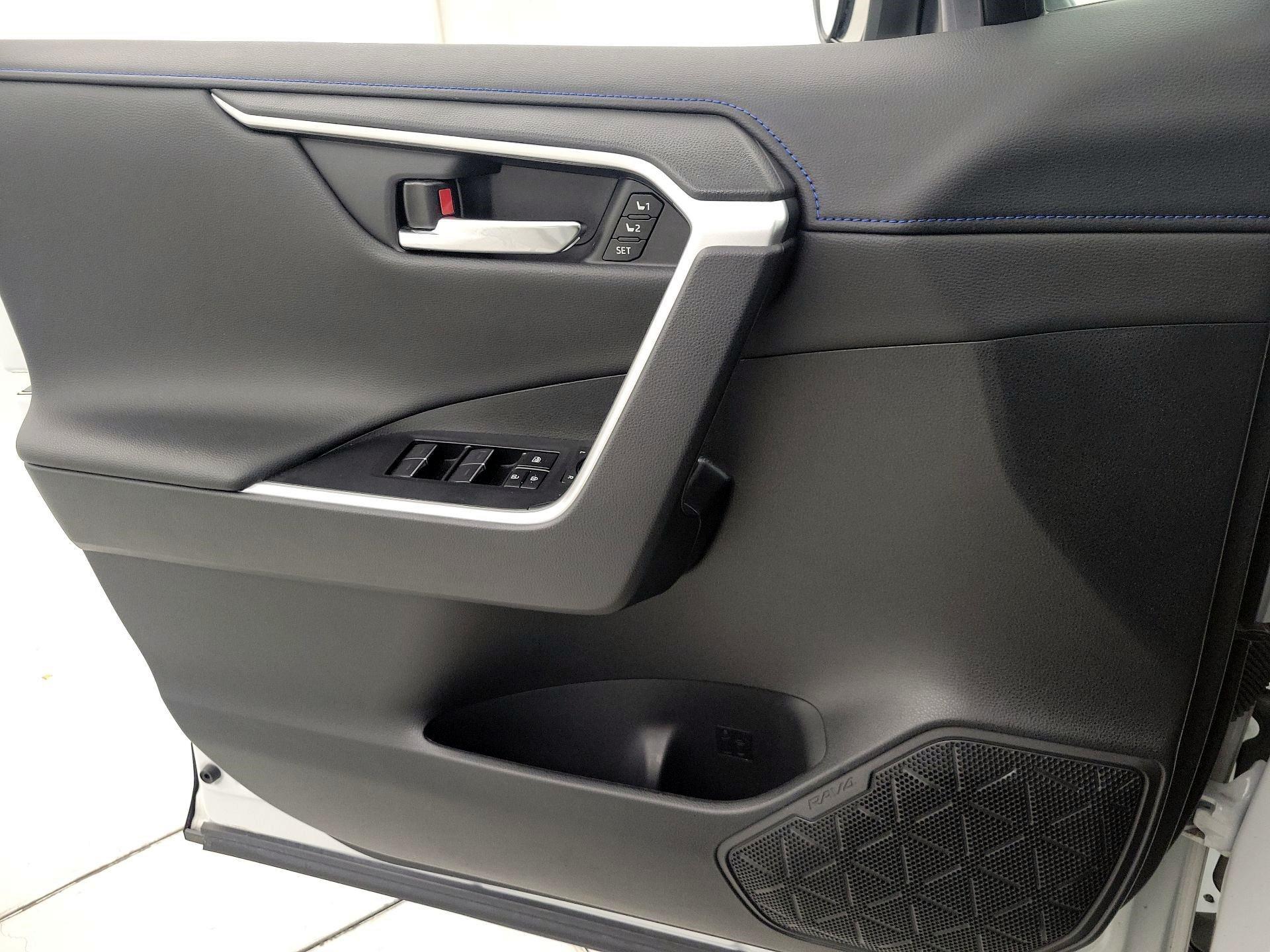 Thumbnail: 2023 Toyota RAV4 - 12