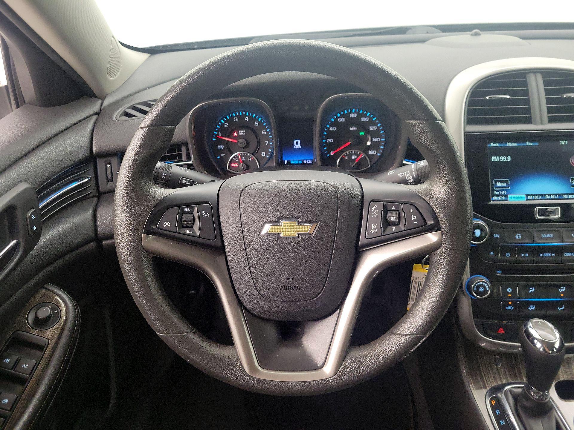 Thumbnail: 2015 Chevrolet Malibu - 10