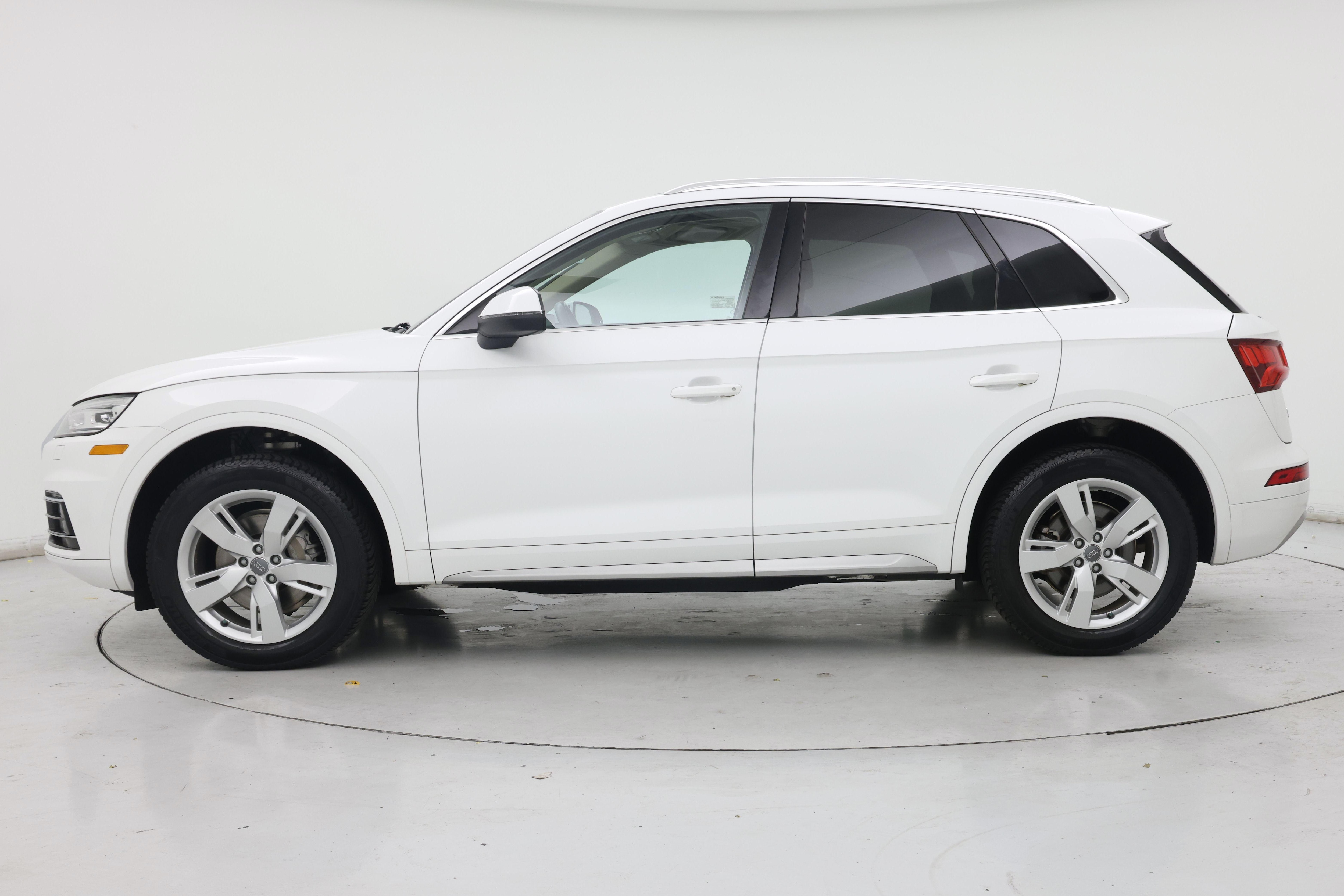 Thumbnail: 2019 Audi Q5 - 3