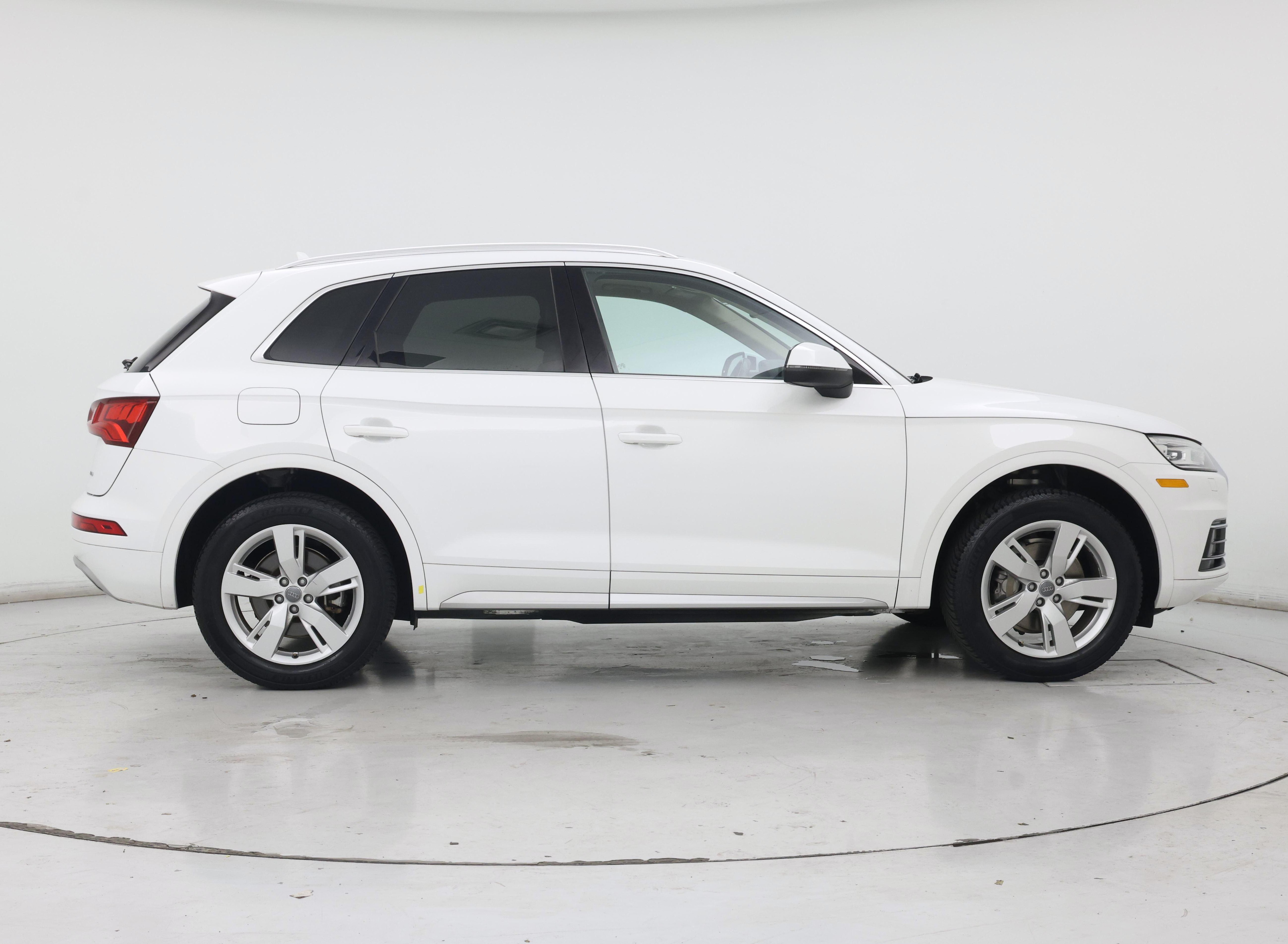 Thumbnail: 2019 Audi Q5 - 7