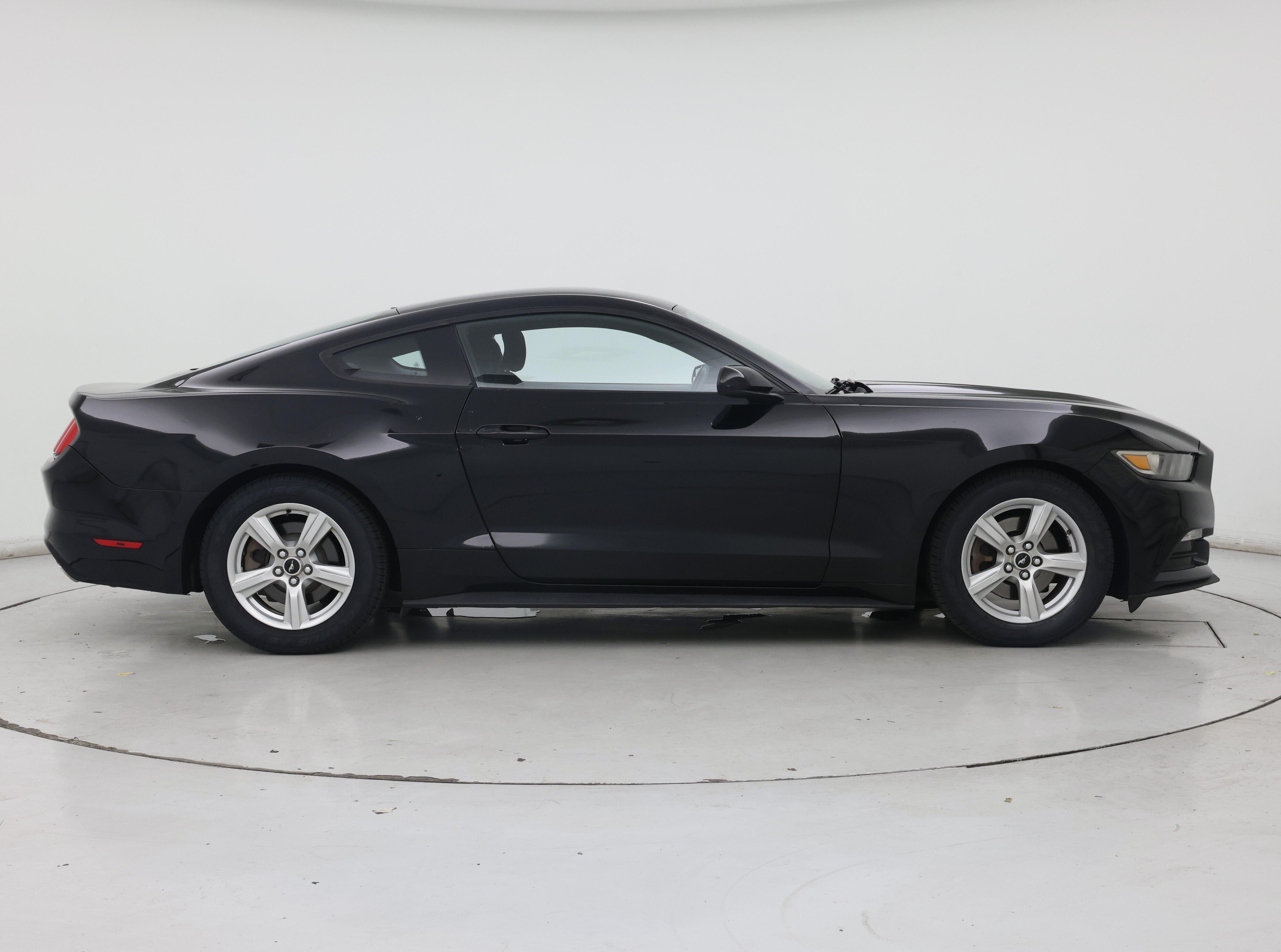 Thumbnail: 2015 Ford Mustang - 7