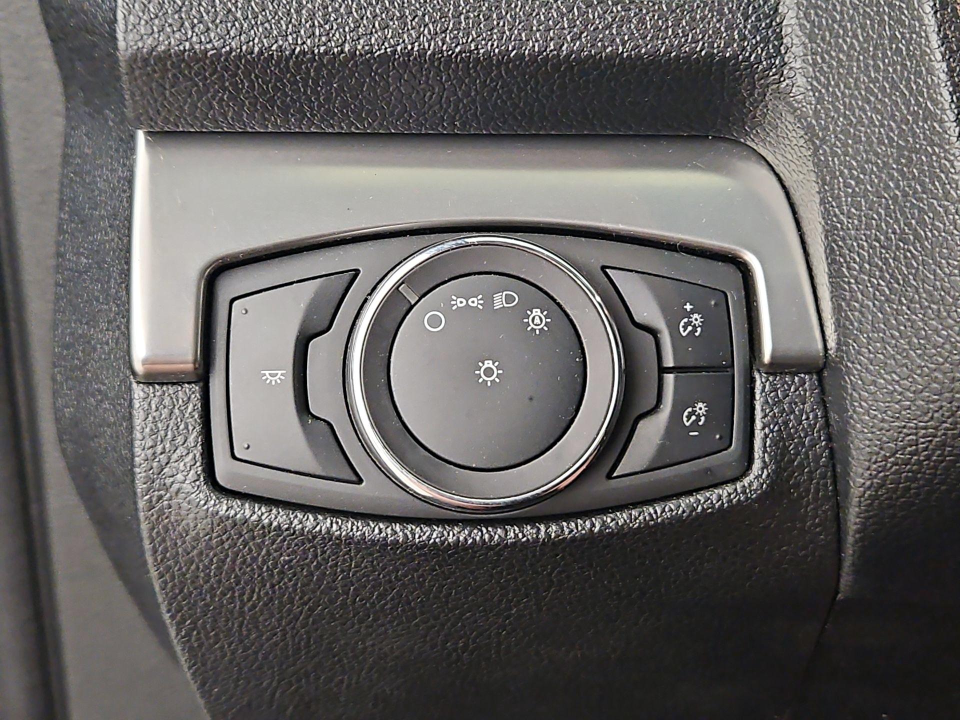 Thumbnail: 2018 Ford Explorer - 13