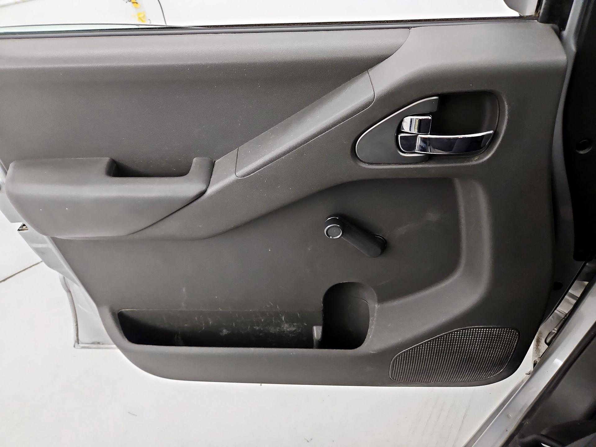 Thumbnail: 2014 Nissan Frontier - 12