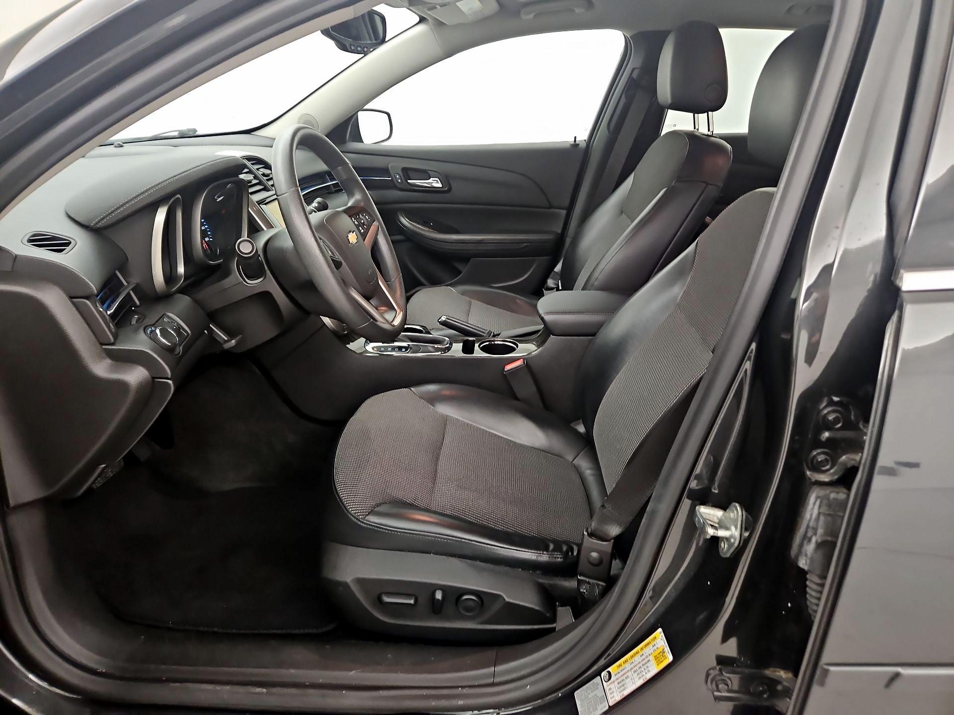 Thumbnail: 2014 Chevrolet Malibu - 11