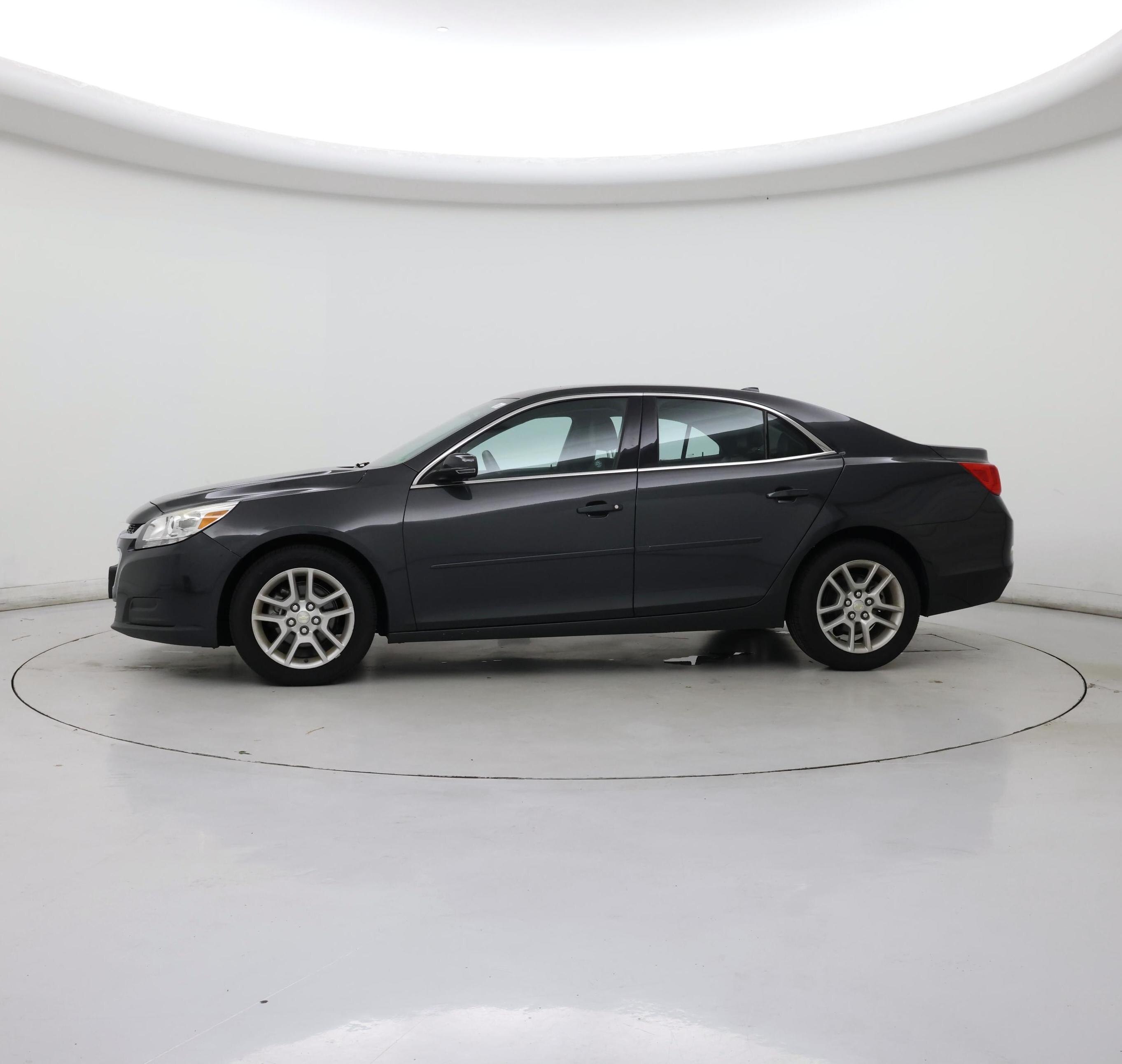 Thumbnail: 2014 Chevrolet Malibu - 3