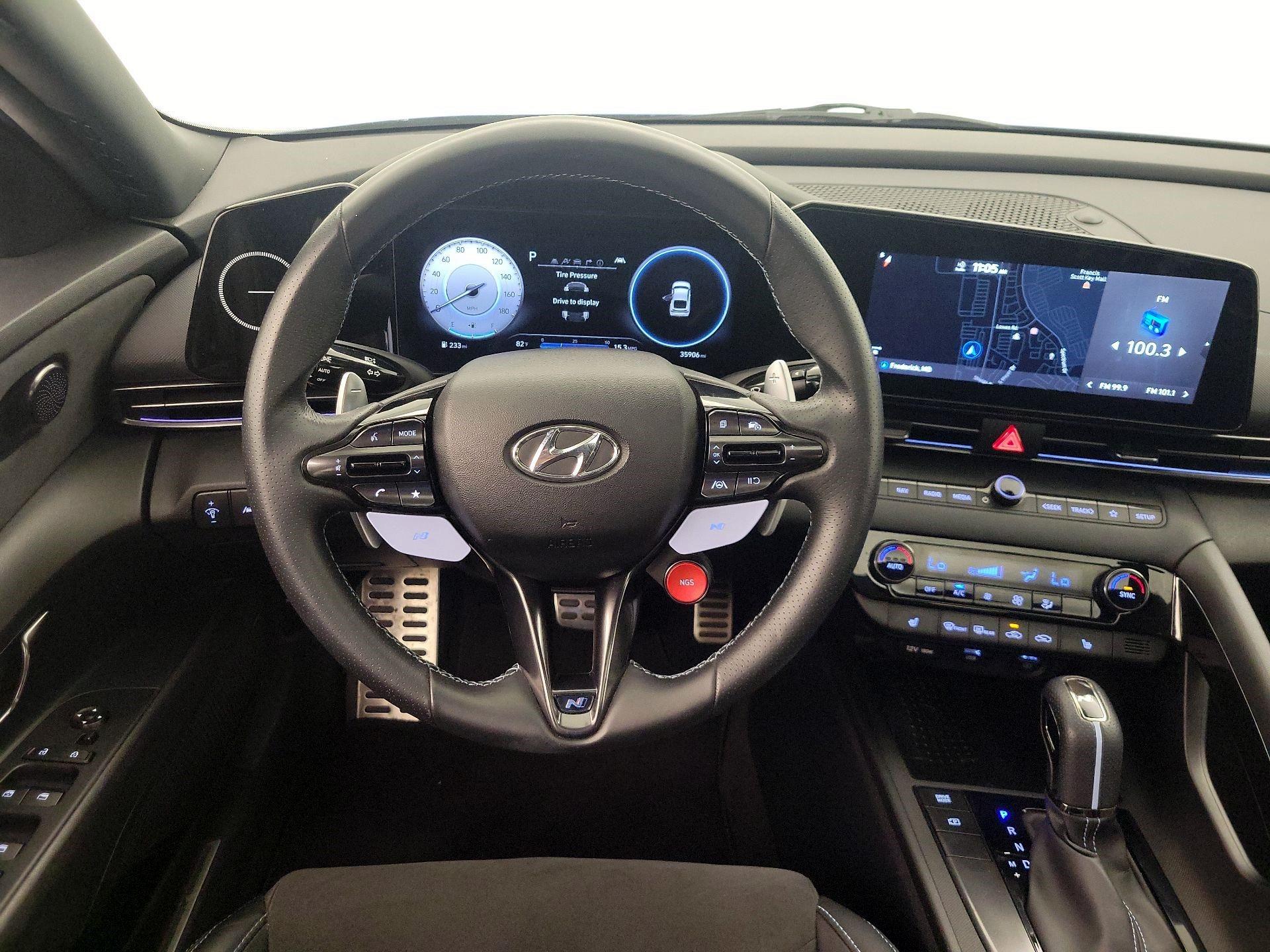 Thumbnail: 2022 Hyundai Elantra - 10