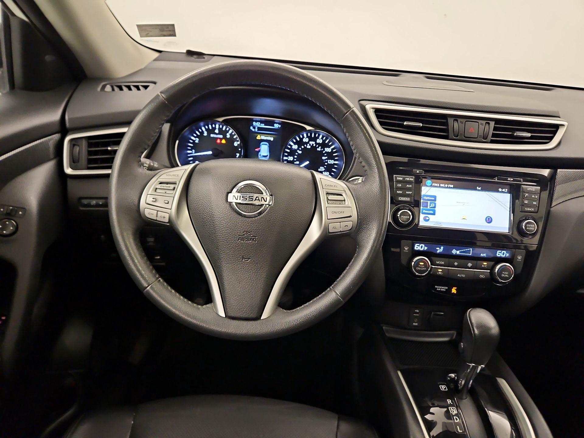 Thumbnail: 2016 Nissan Rogue - 10