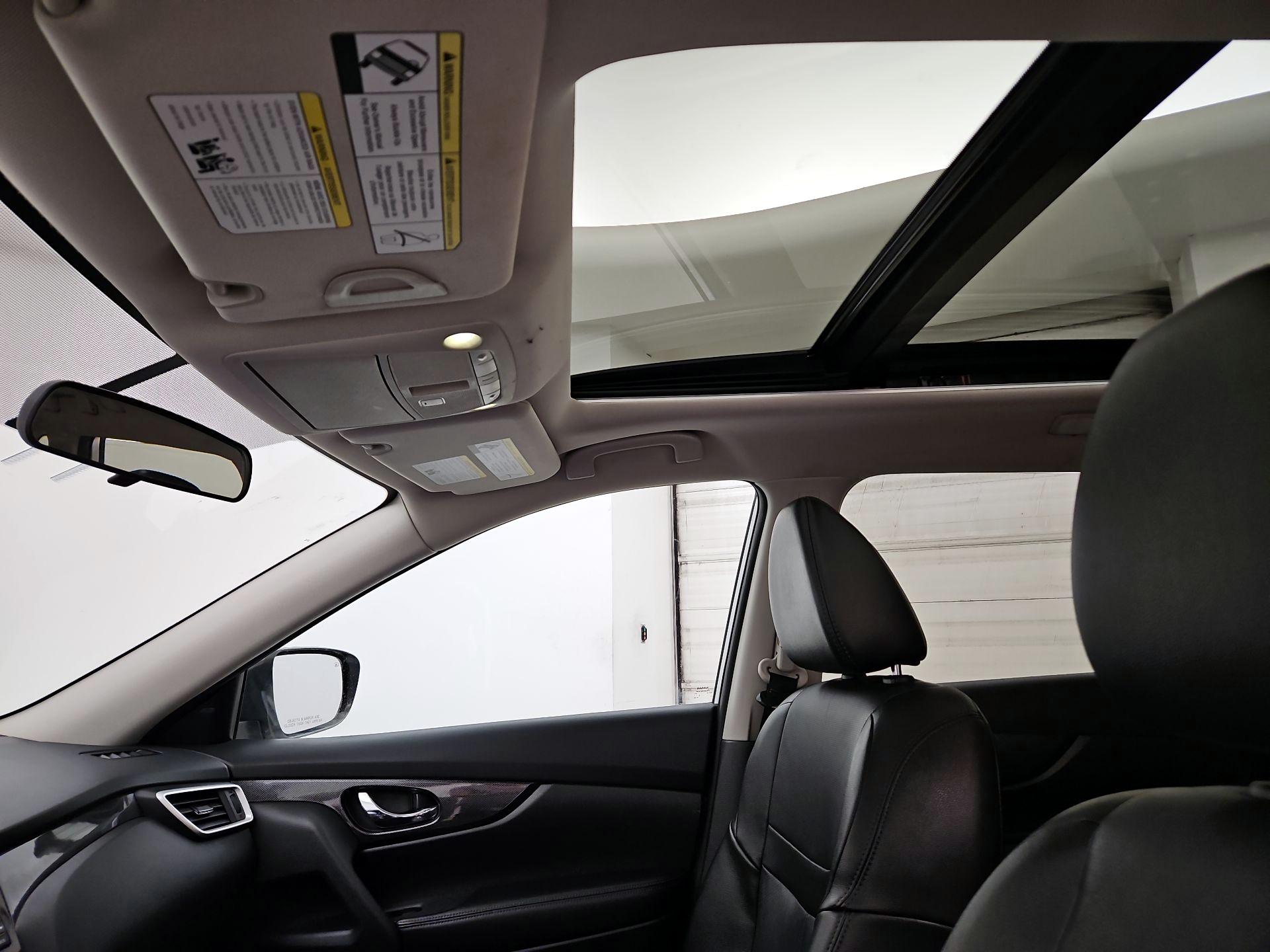 Thumbnail: 2016 Nissan Rogue - 20