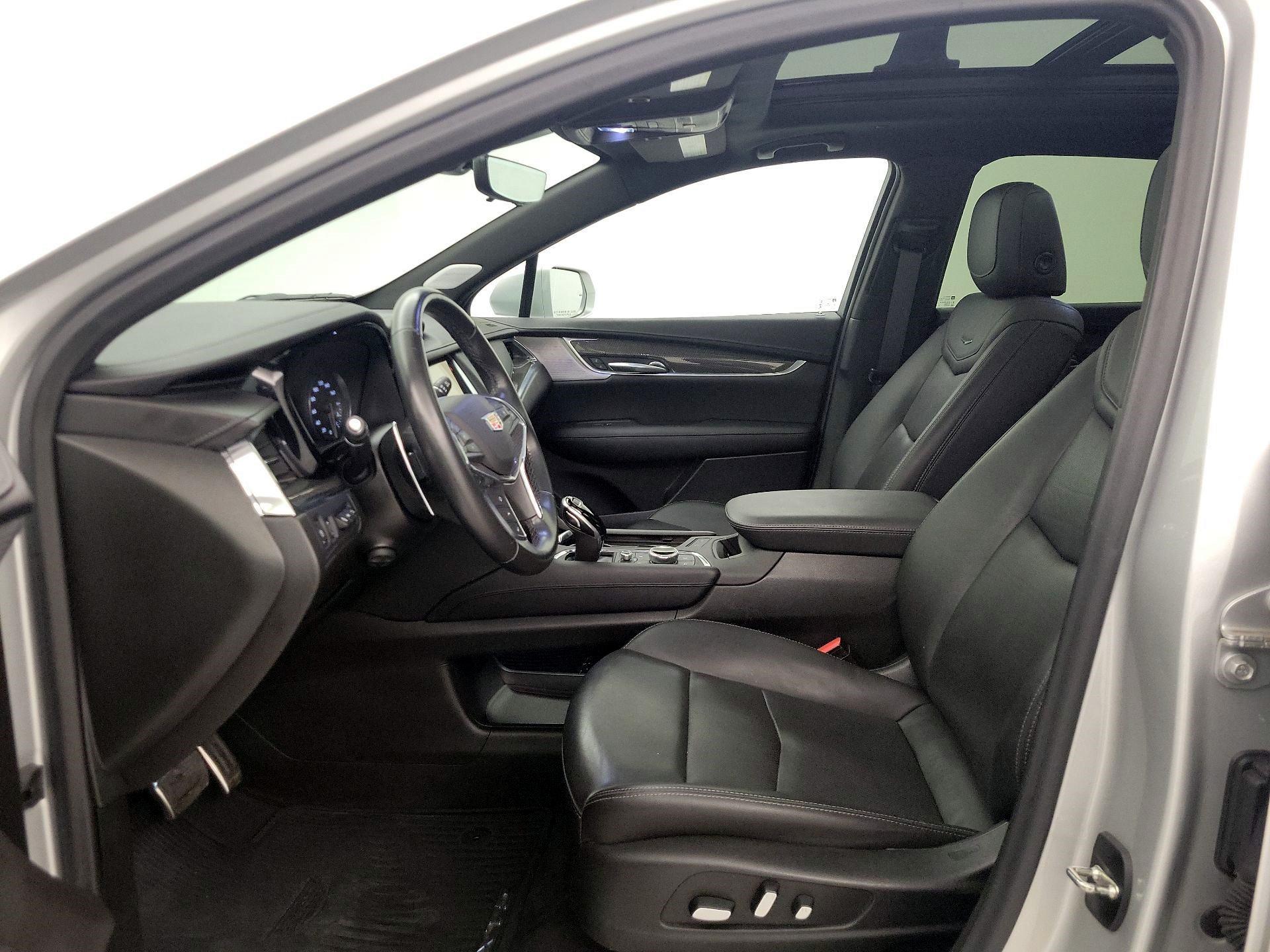 Thumbnail: 2020 Cadillac XT5 - 11
