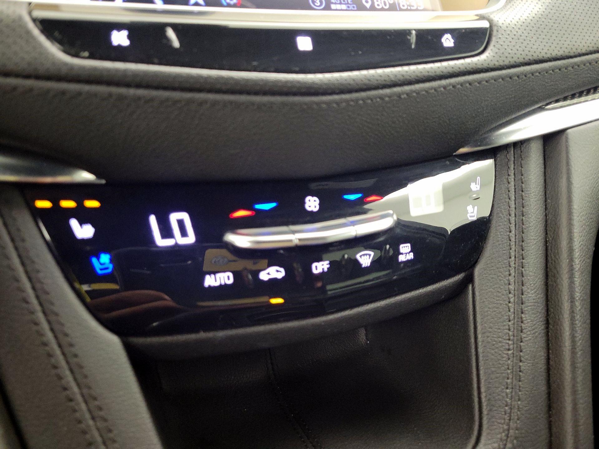 Thumbnail: 2020 Cadillac XT5 - 17