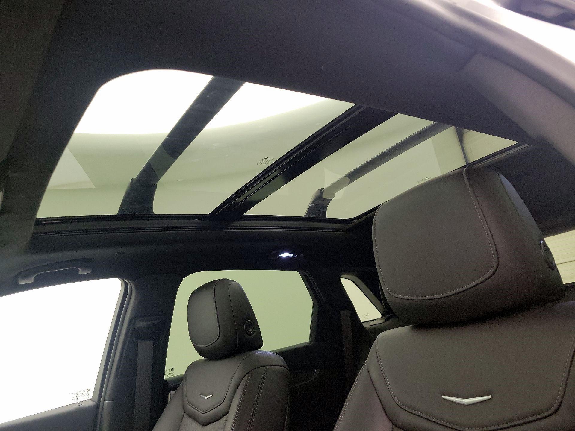 Thumbnail: 2020 Cadillac XT5 - 20