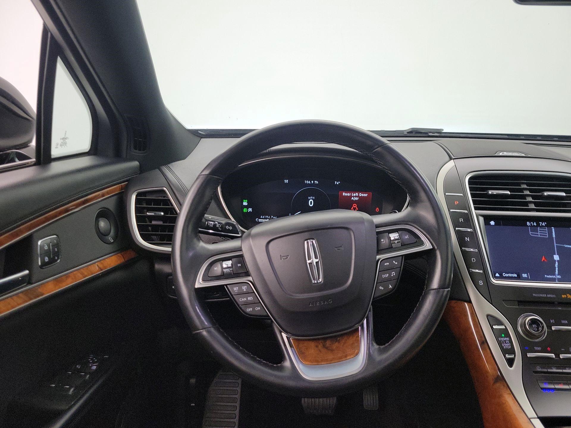 Thumbnail: 2019 Lincoln Nautilus - 10
