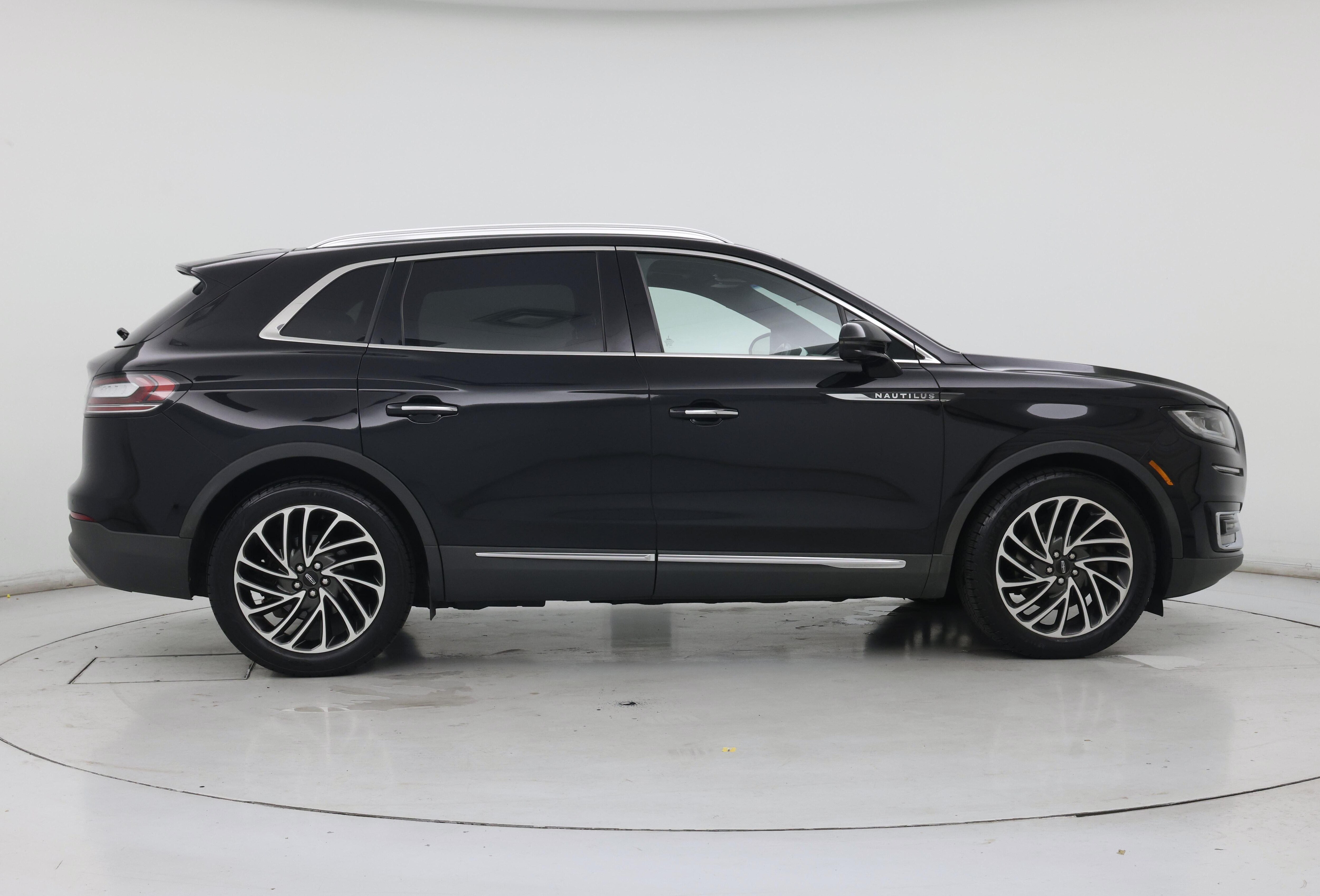 Thumbnail: 2019 Lincoln Nautilus - 7
