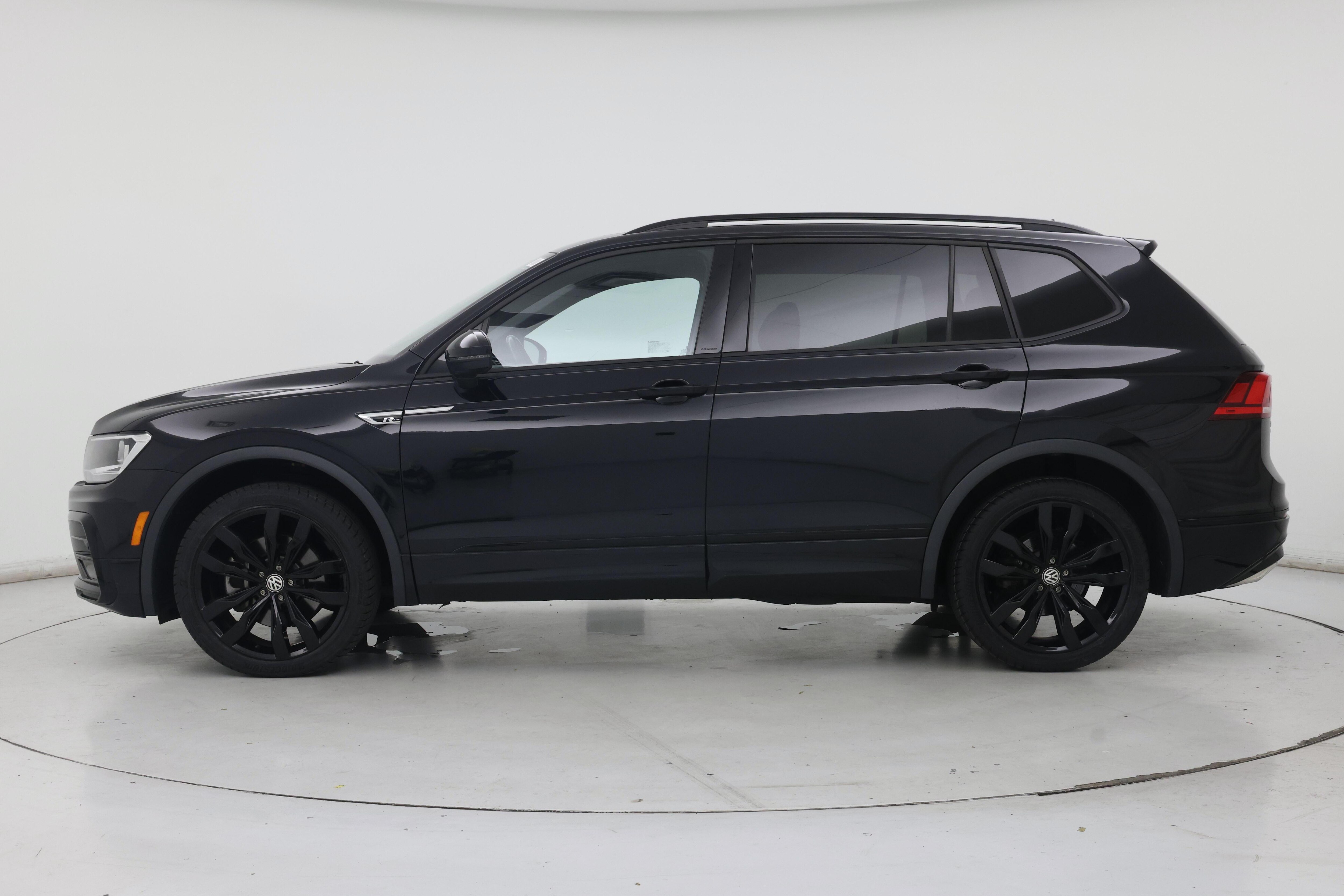 Thumbnail: 2021 Volkswagen Tiguan - 3