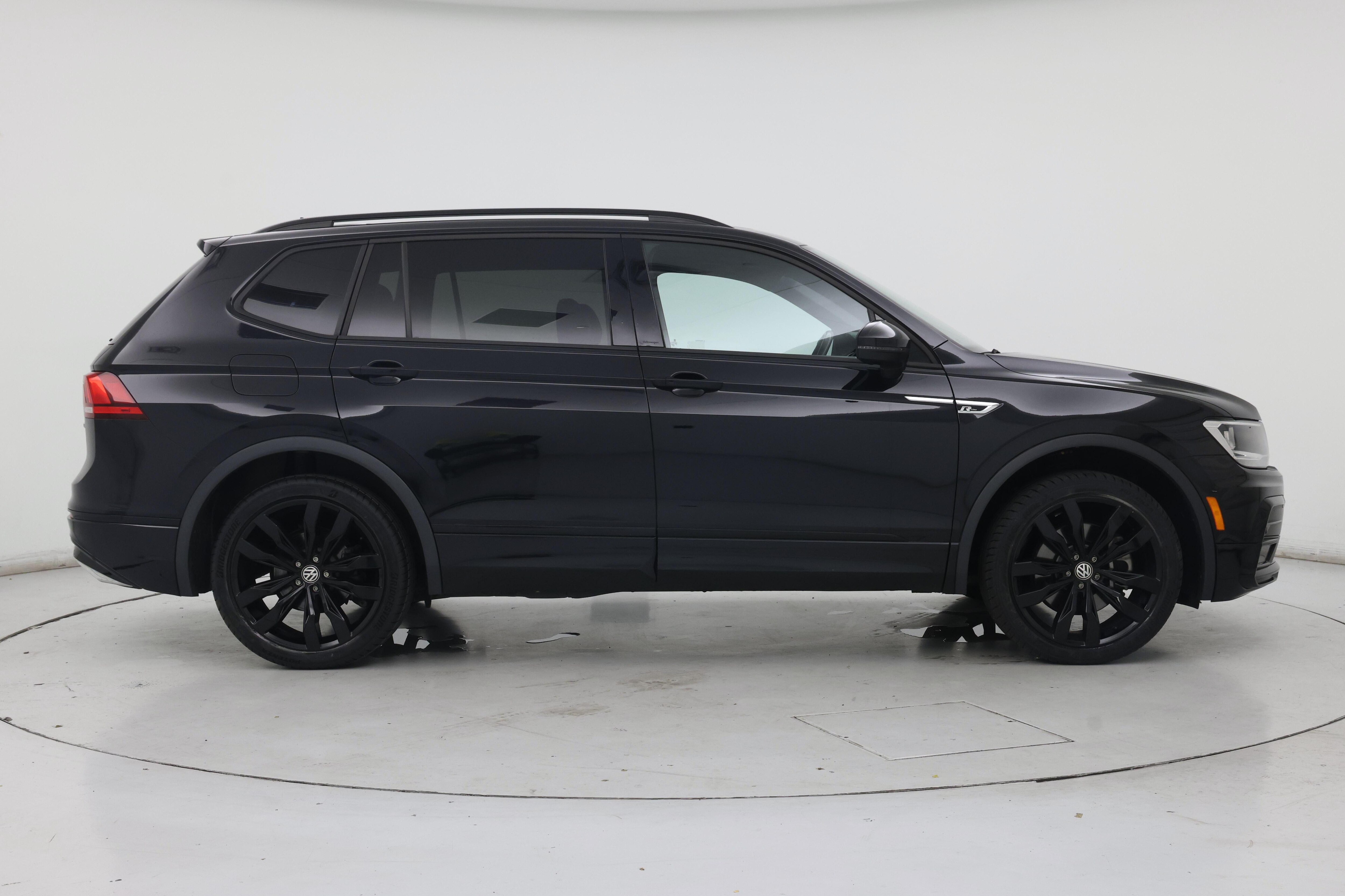 Thumbnail: 2021 Volkswagen Tiguan - 7