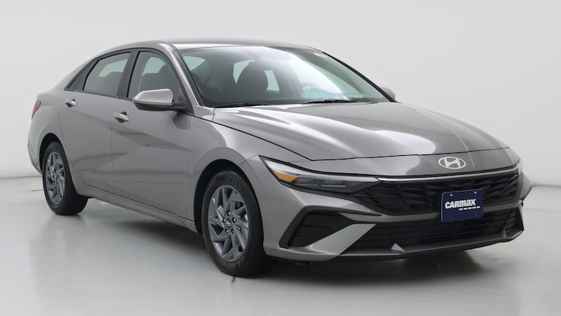 2024 Hyundai Elantra SEL Hero Image