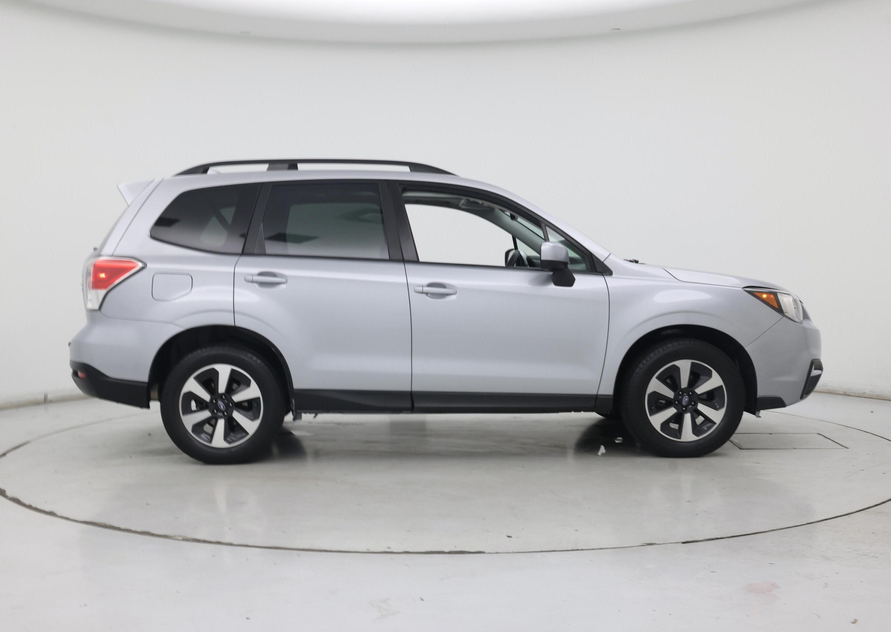 Thumbnail: 2017 Subaru Forester - 7