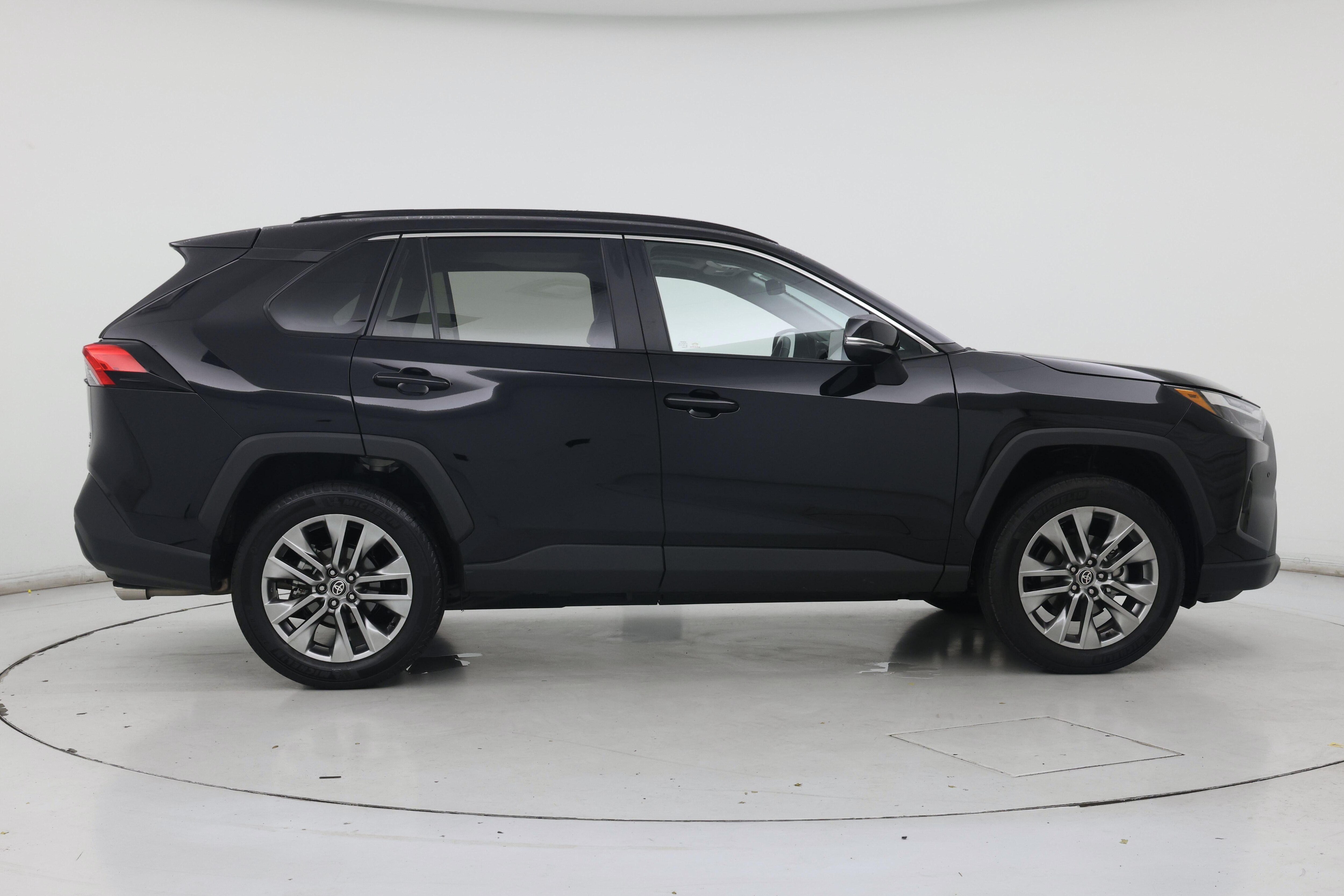 Thumbnail: 2024 Toyota RAV4 - 7