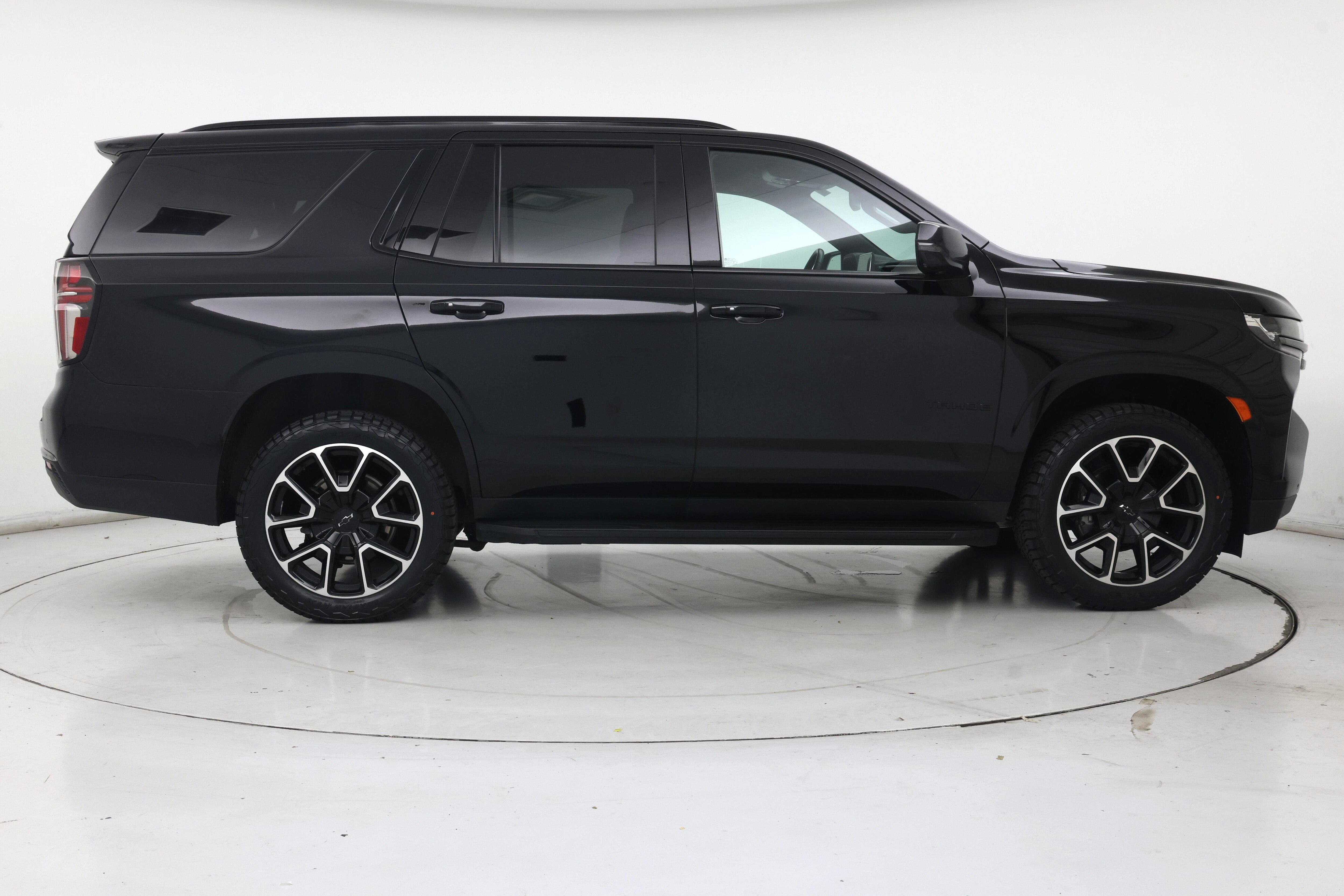 Thumbnail: 2022 Chevrolet Tahoe - 7
