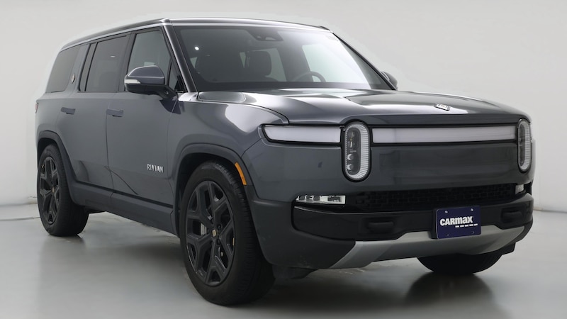 2024 Rivian R1S Adventure Hero Image