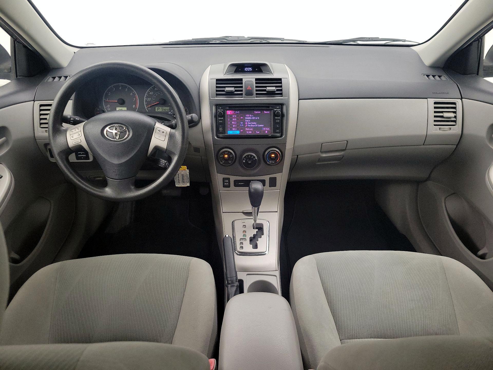 Thumbnail: 2013 Toyota Corolla - 9