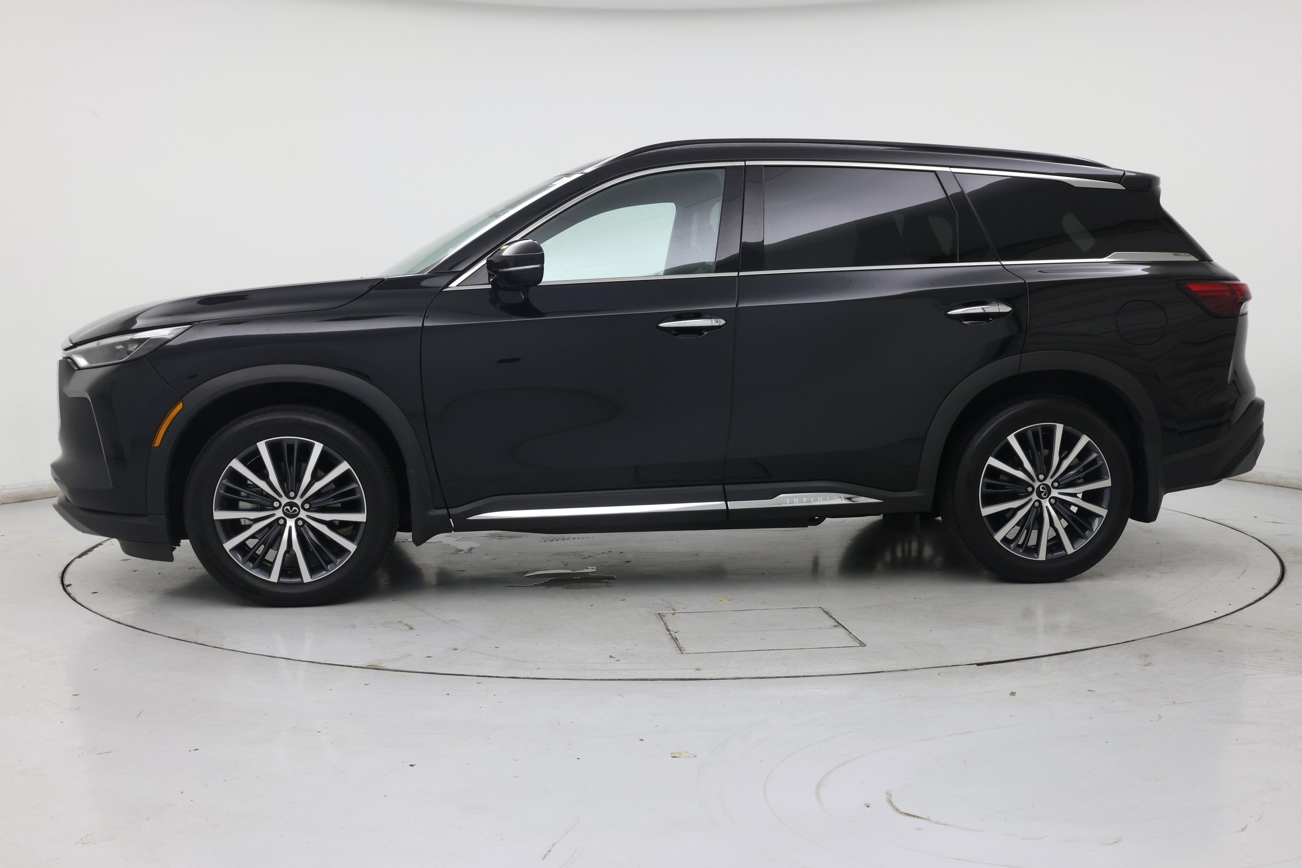 Thumbnail: 2023 INFINITI QX60 - 3