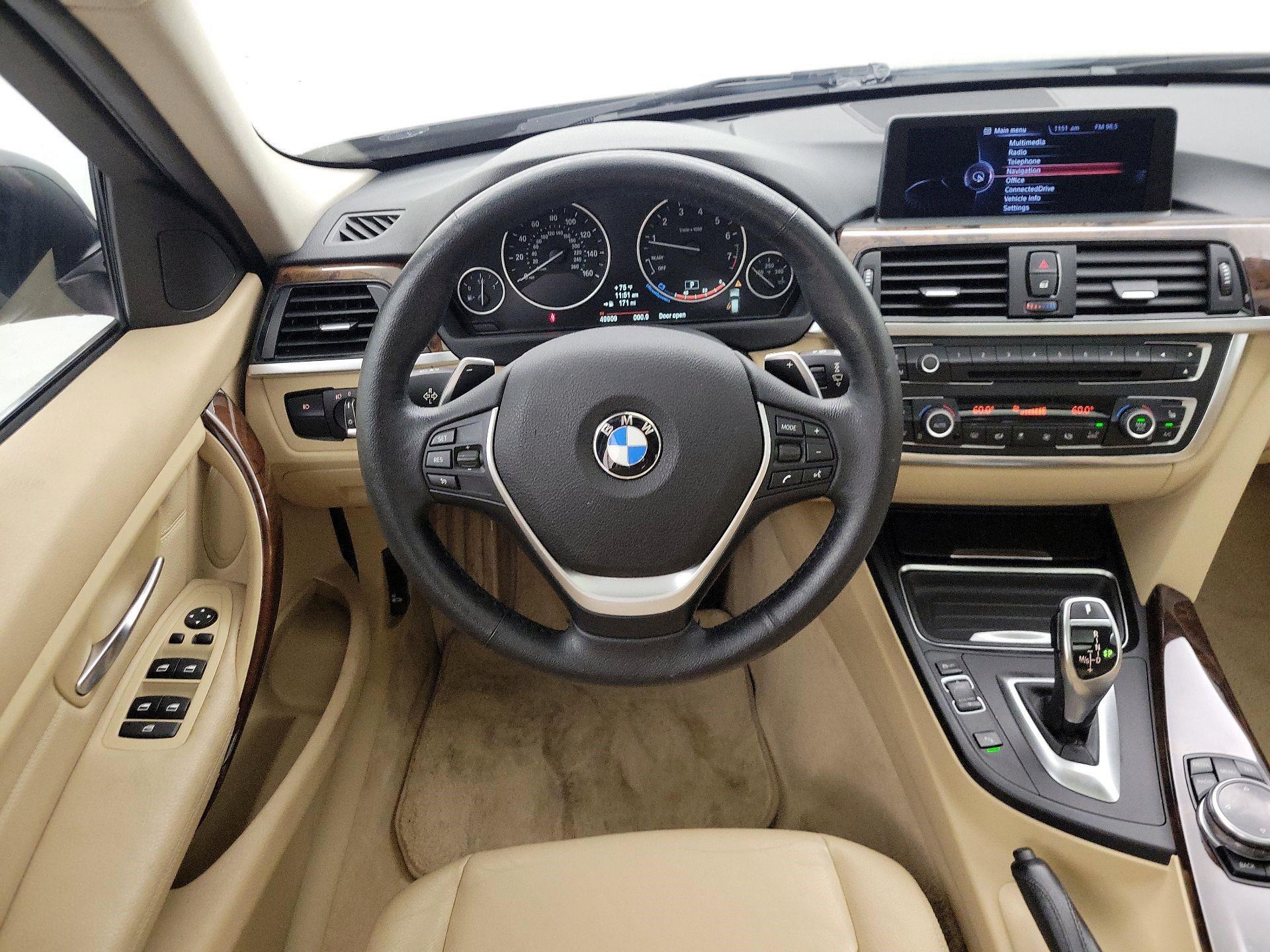 Thumbnail: 2014 BMW 3 Series - 10
