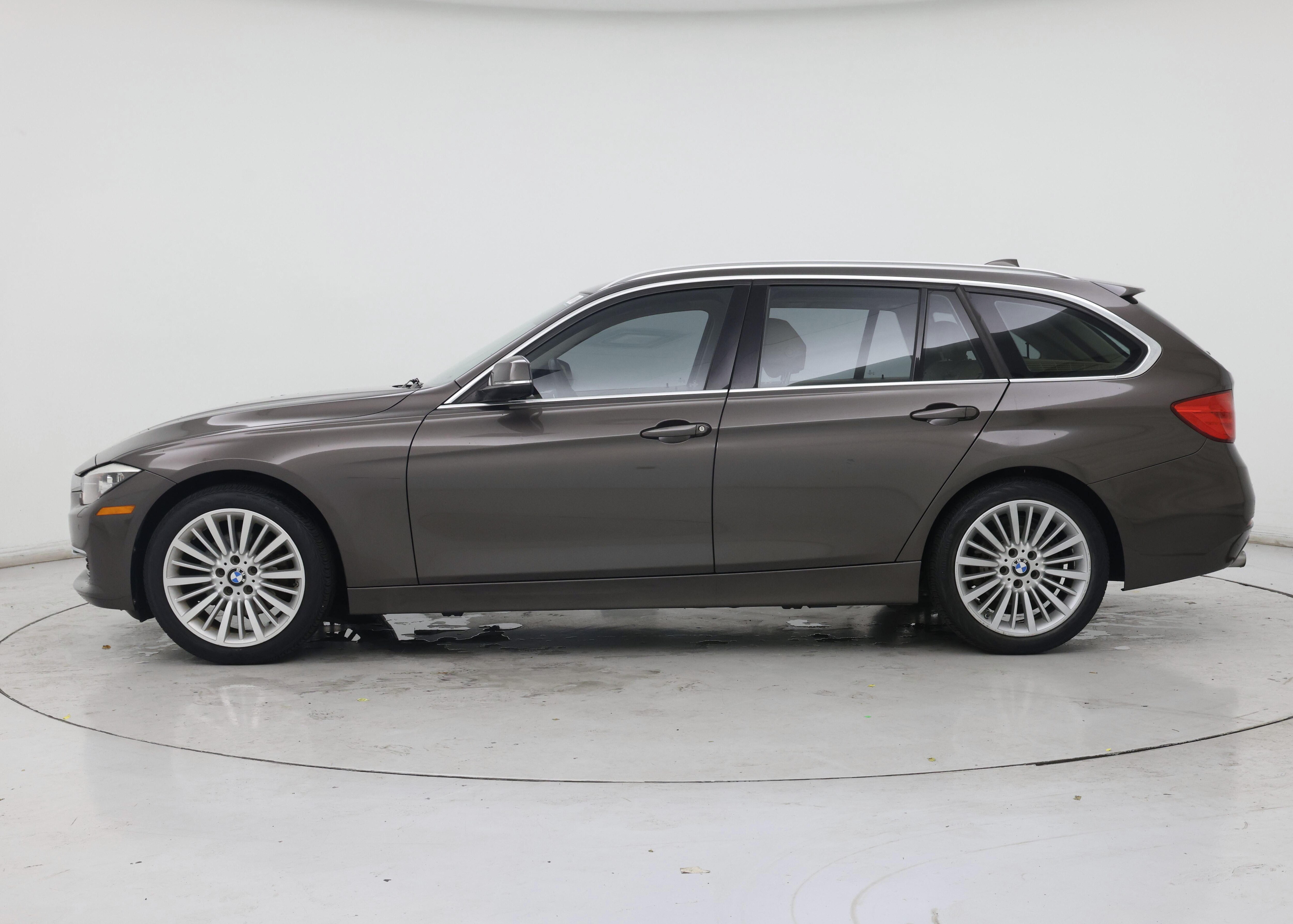 Thumbnail: 2014 BMW 3 Series - 3