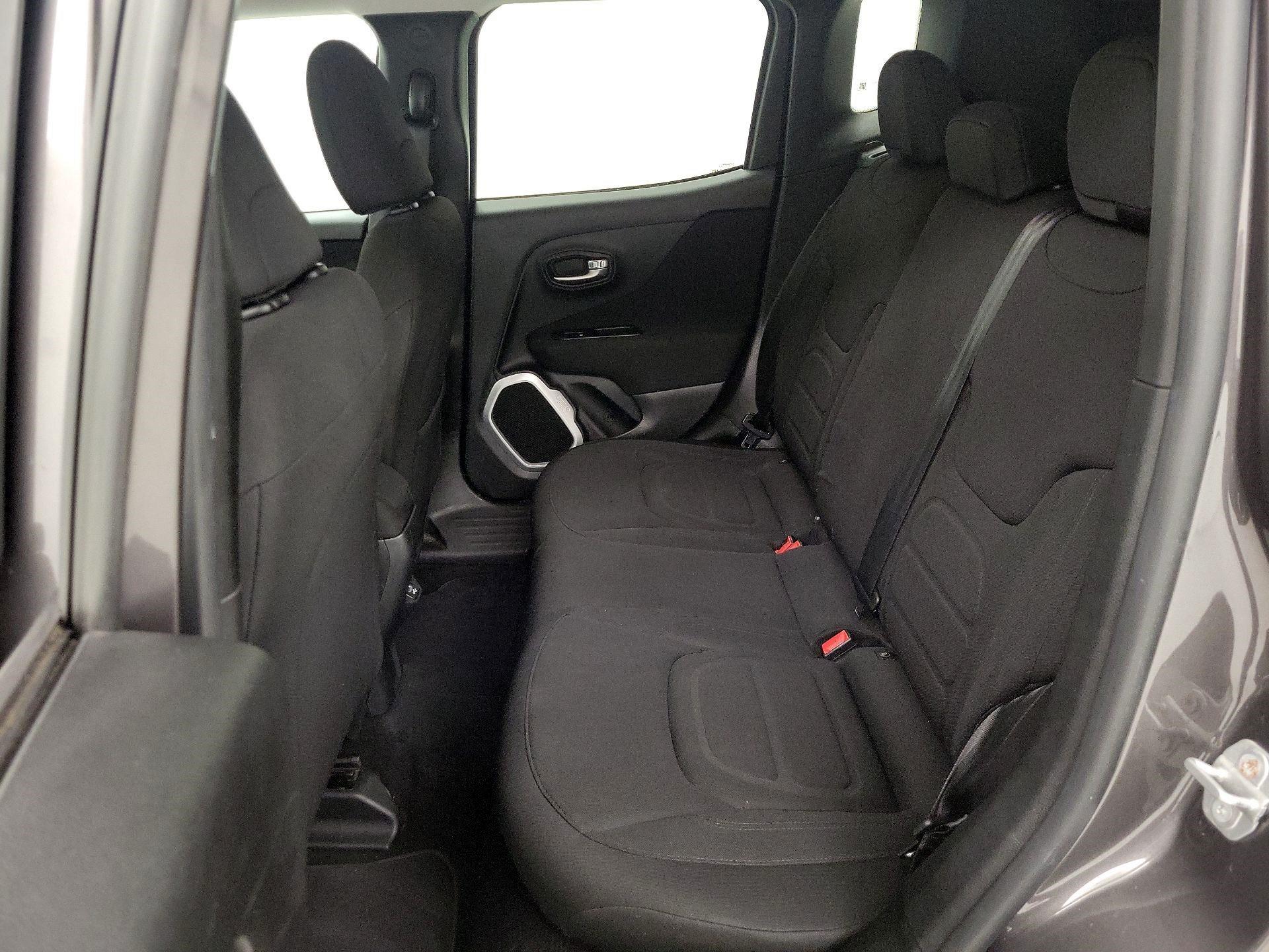 Thumbnail: 2019 Jeep Renegade - 20