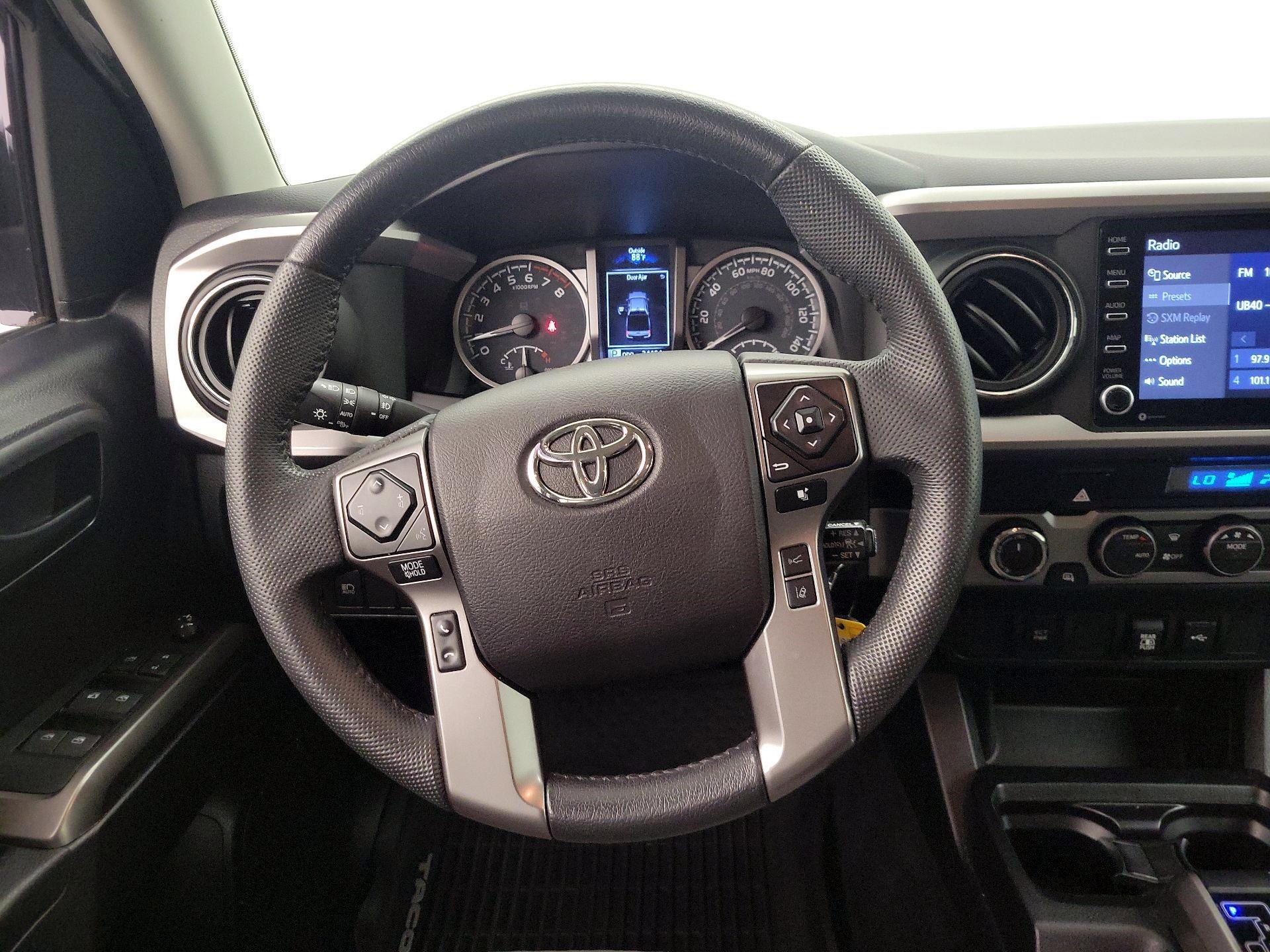 Thumbnail: 2021 Toyota Tacoma - 10
