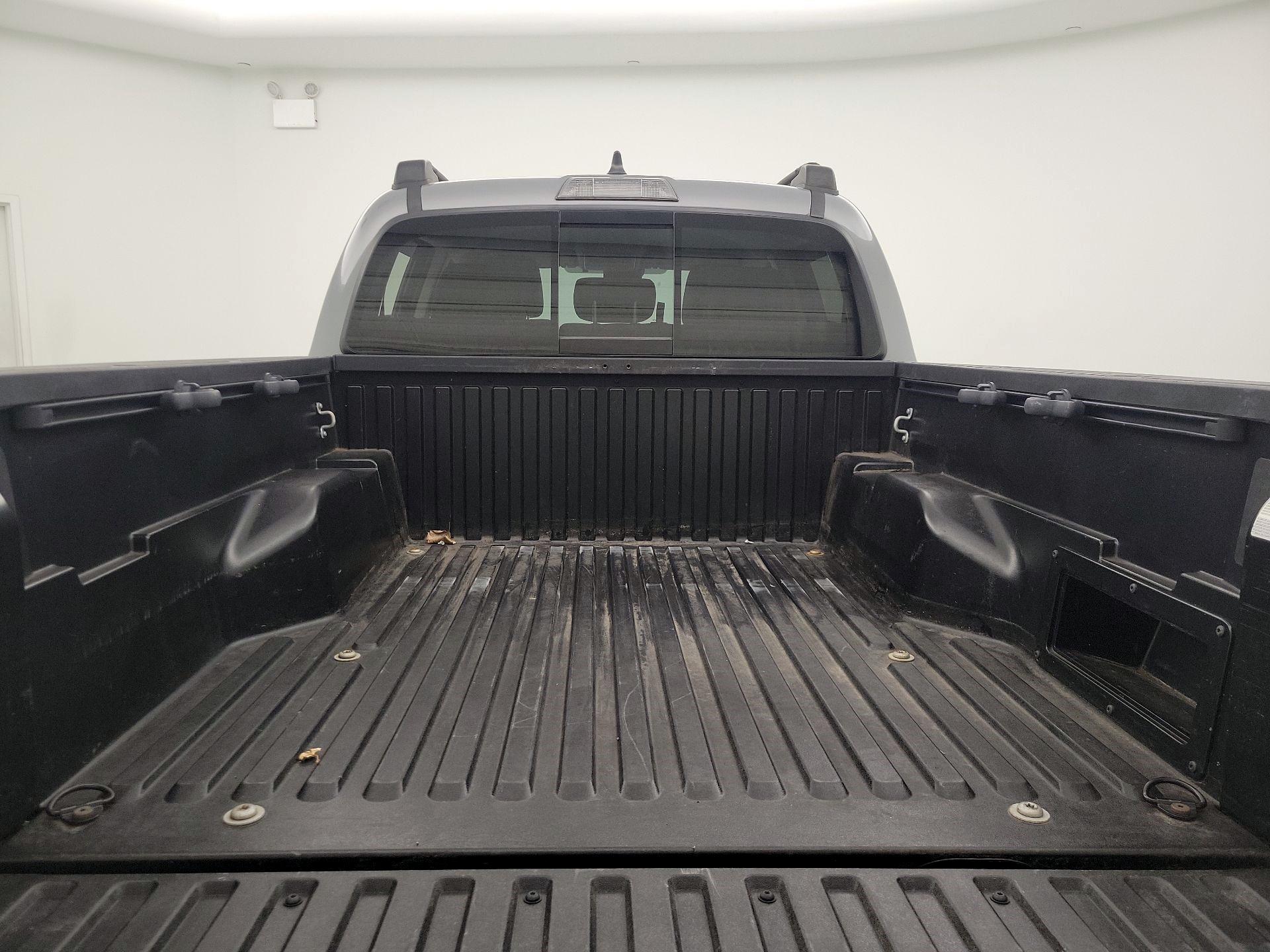Thumbnail: 2021 Toyota Tacoma - 20