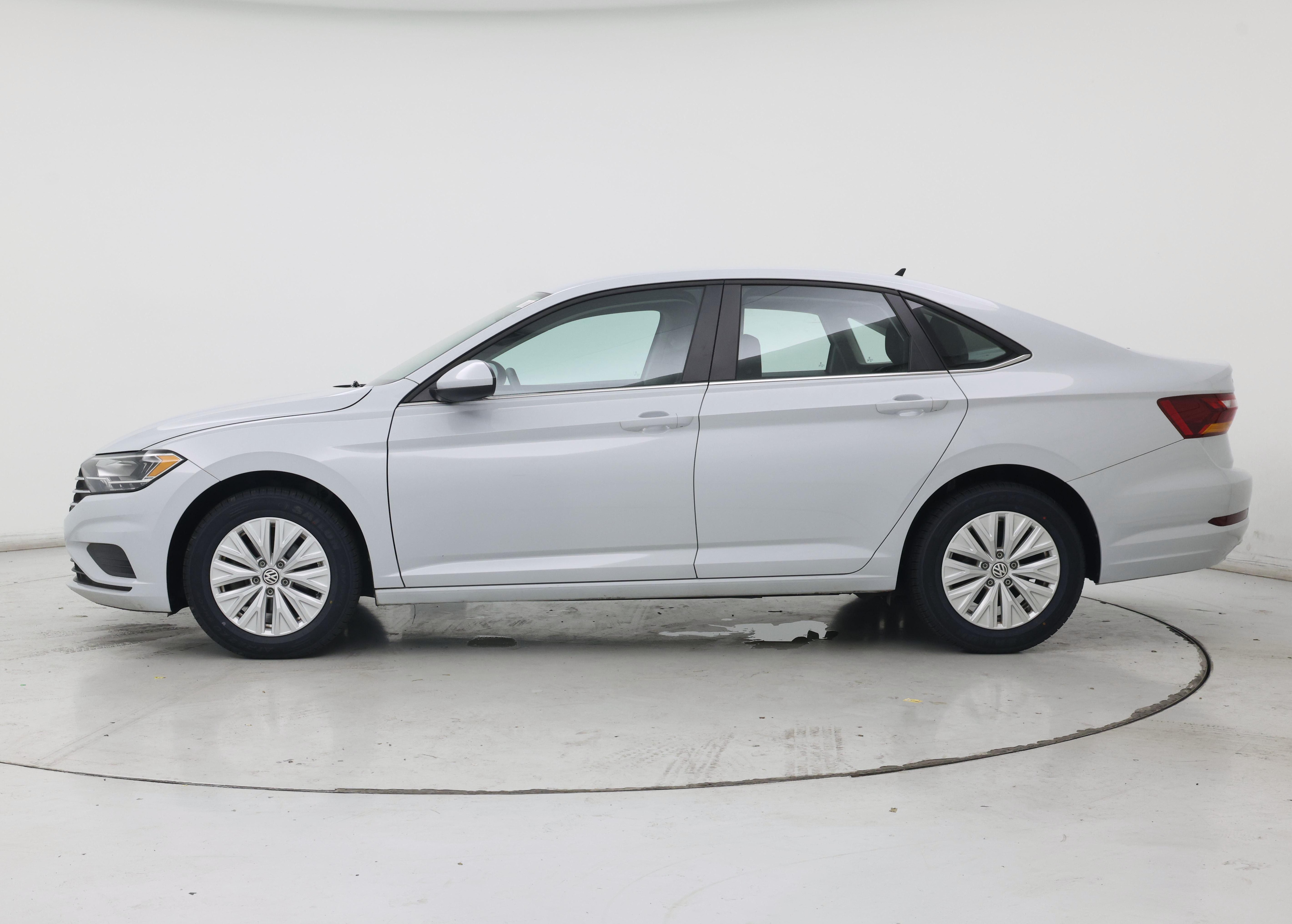 Thumbnail: 2019 Volkswagen Jetta - 3