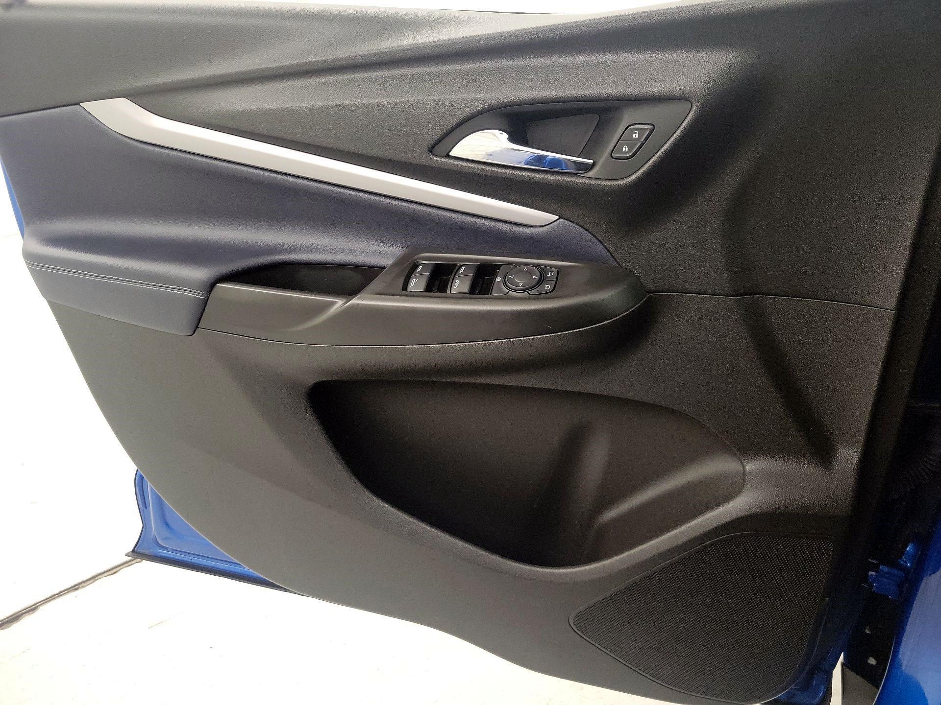 Thumbnail: 2022 Chevrolet Bolt EUV - 12
