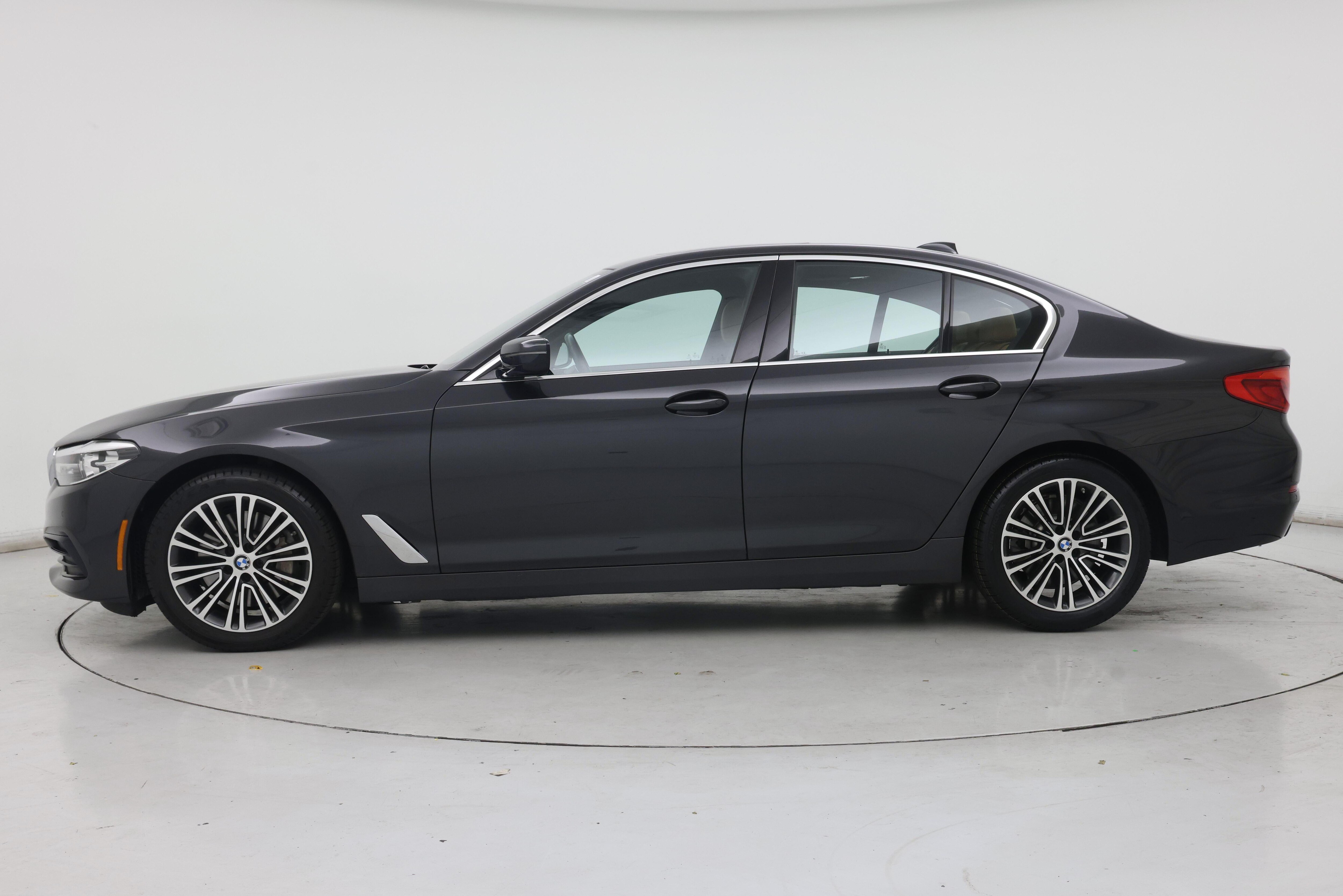 Thumbnail: 2019 BMW 5 Series - 3