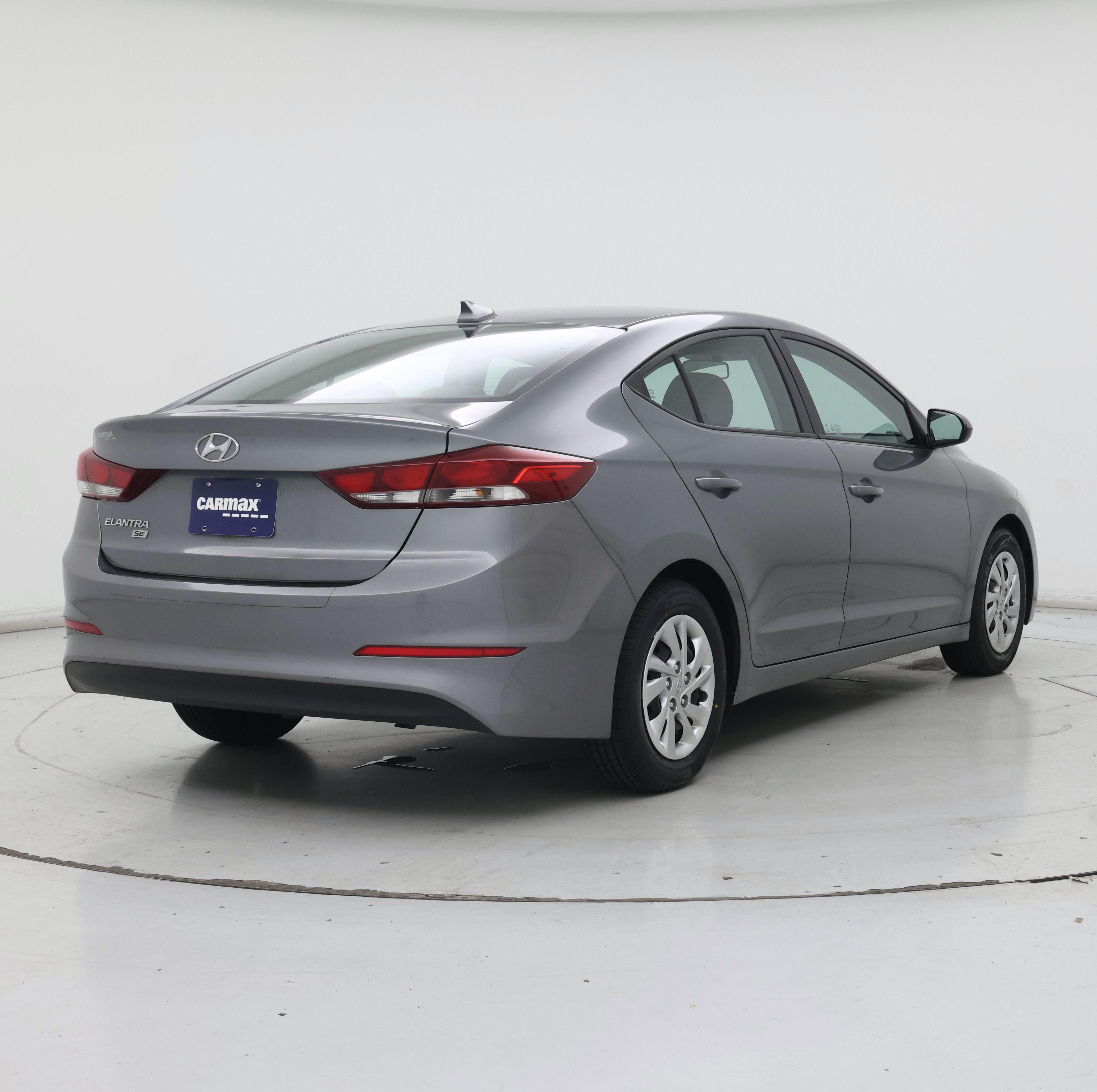 Thumbnail: 2017 Hyundai Elantra - 8