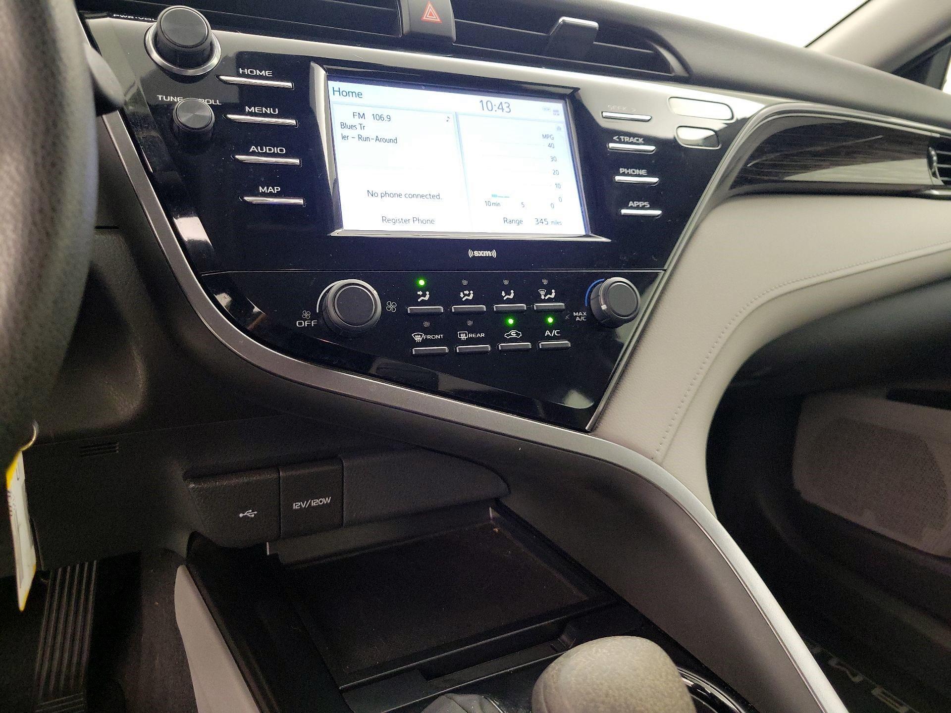 Thumbnail: 2020 Toyota Camry - 16
