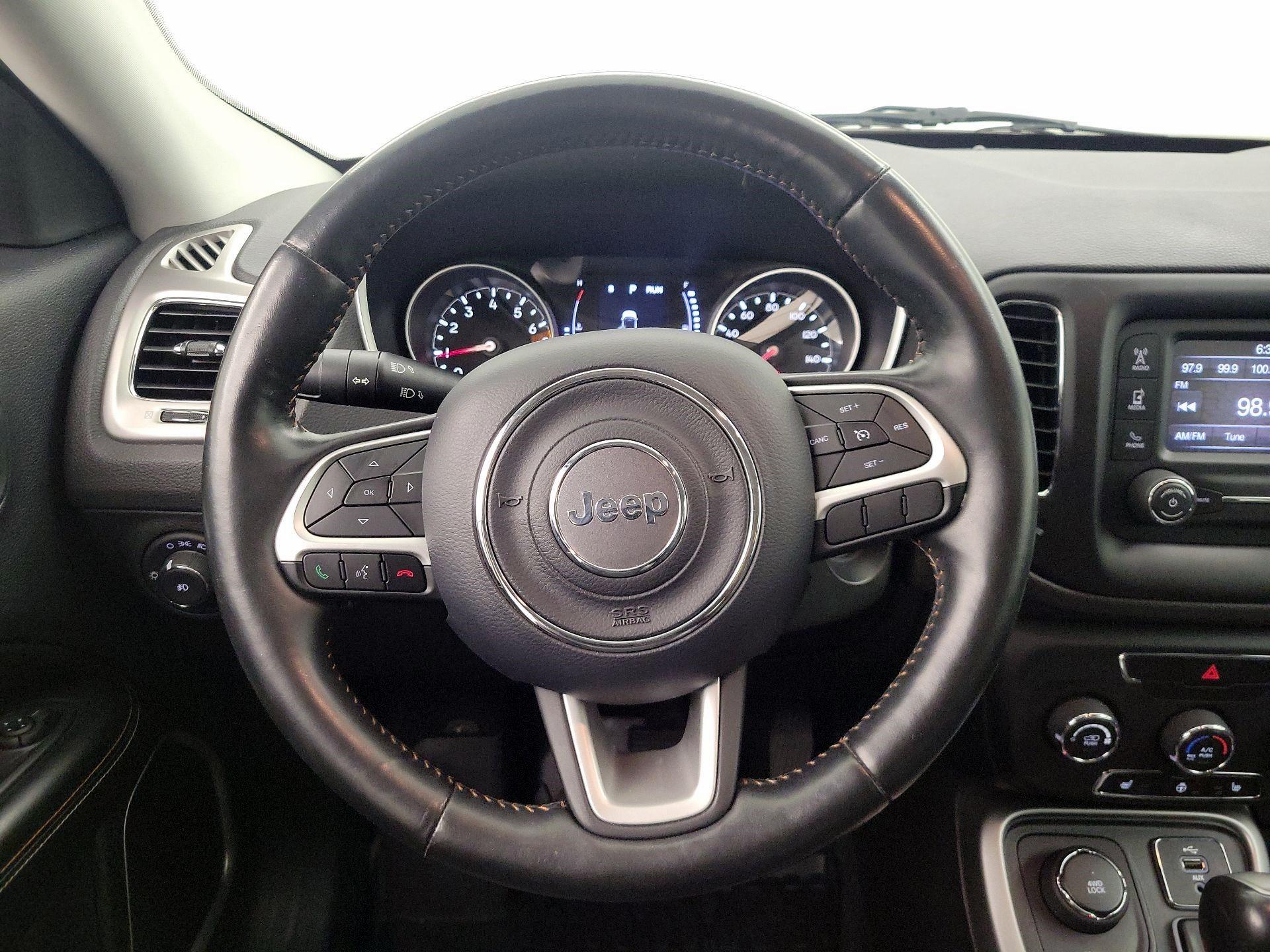 Thumbnail: 2018 Jeep Compass - 10