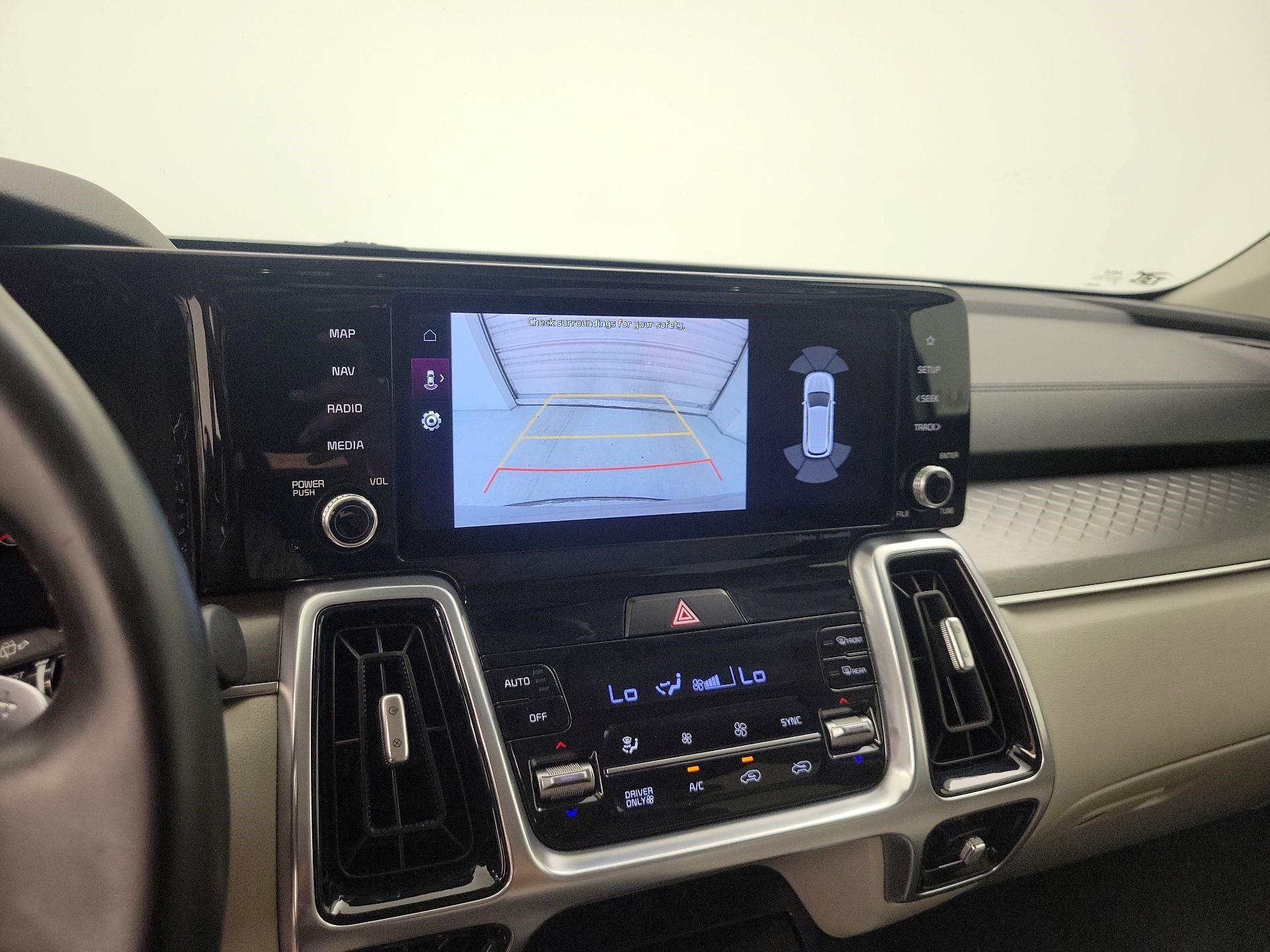 Thumbnail: 2022 Kia Sorento - 15
