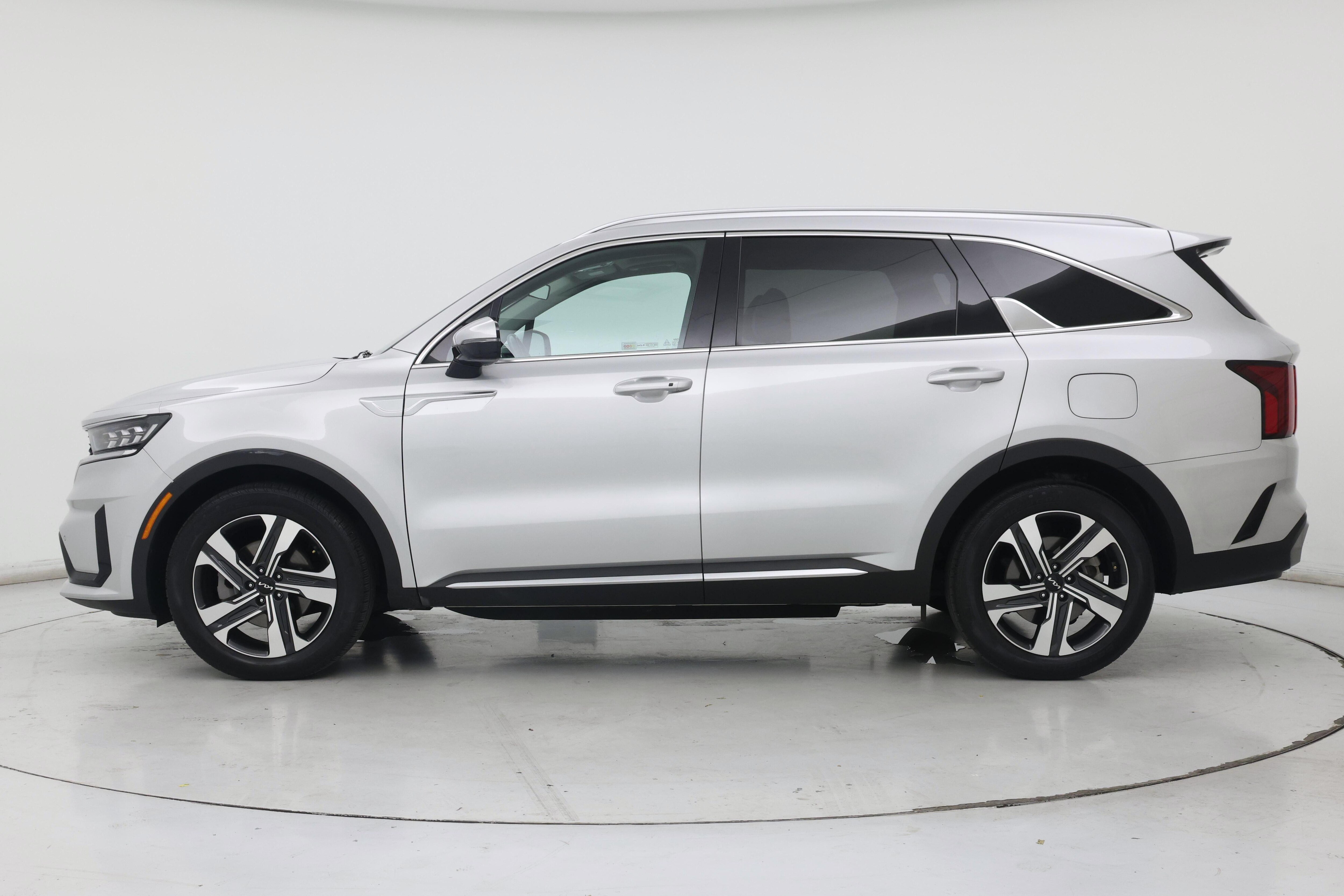 Thumbnail: 2022 Kia Sorento - 3