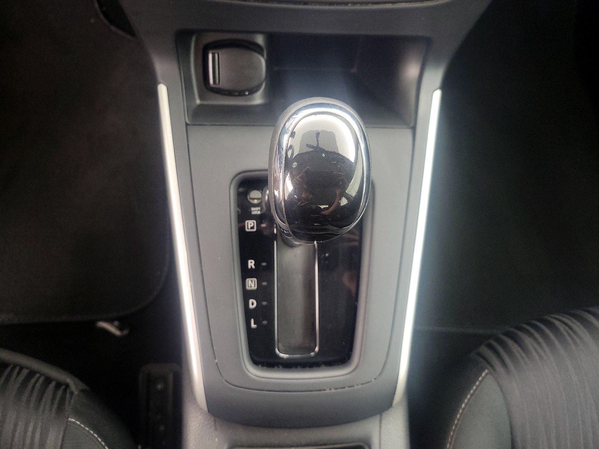 Thumbnail: 2019 Nissan Sentra - 17
