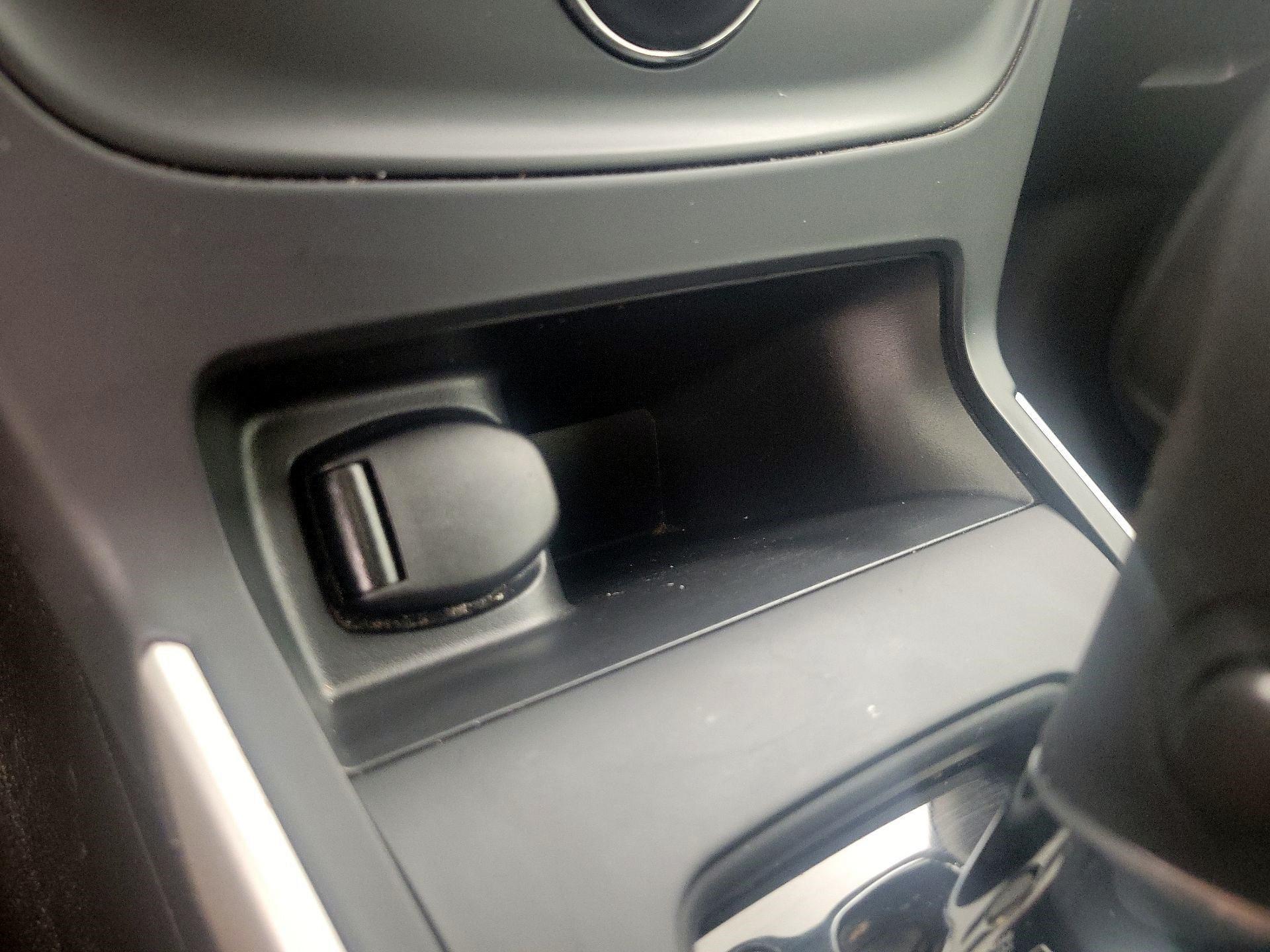 Thumbnail: 2019 Nissan Sentra - 18
